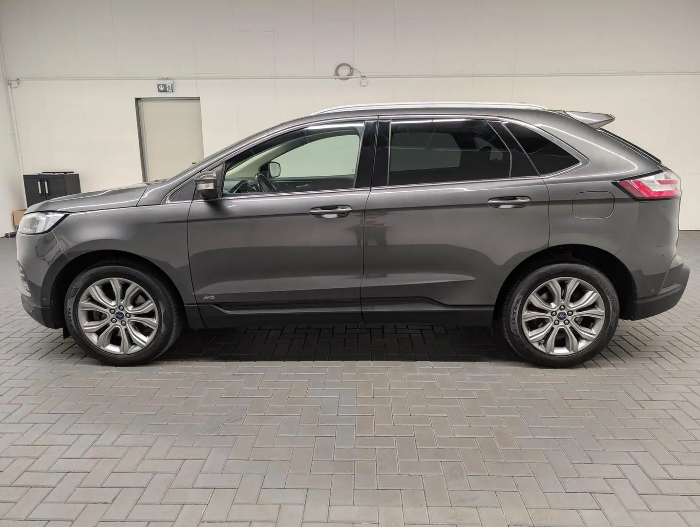 Ford Edge AWD LED/Navi/SHZ/PDC/Kam/B&O/Leder/19-Zoll Серый - 2