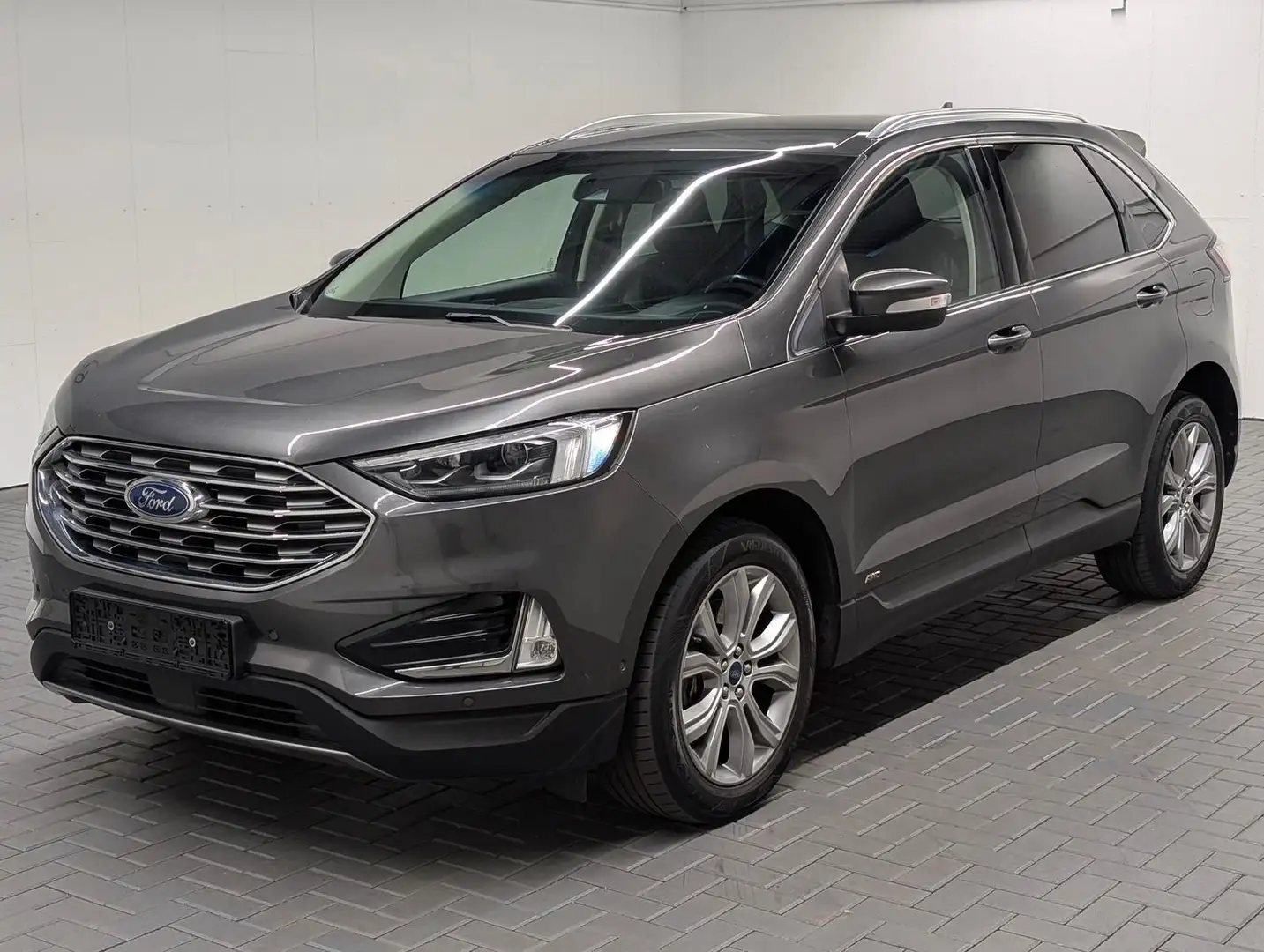 Ford Edge AWD LED/Navi/SHZ/PDC/Kam/B&O/Leder/19-Zoll Серый - 1