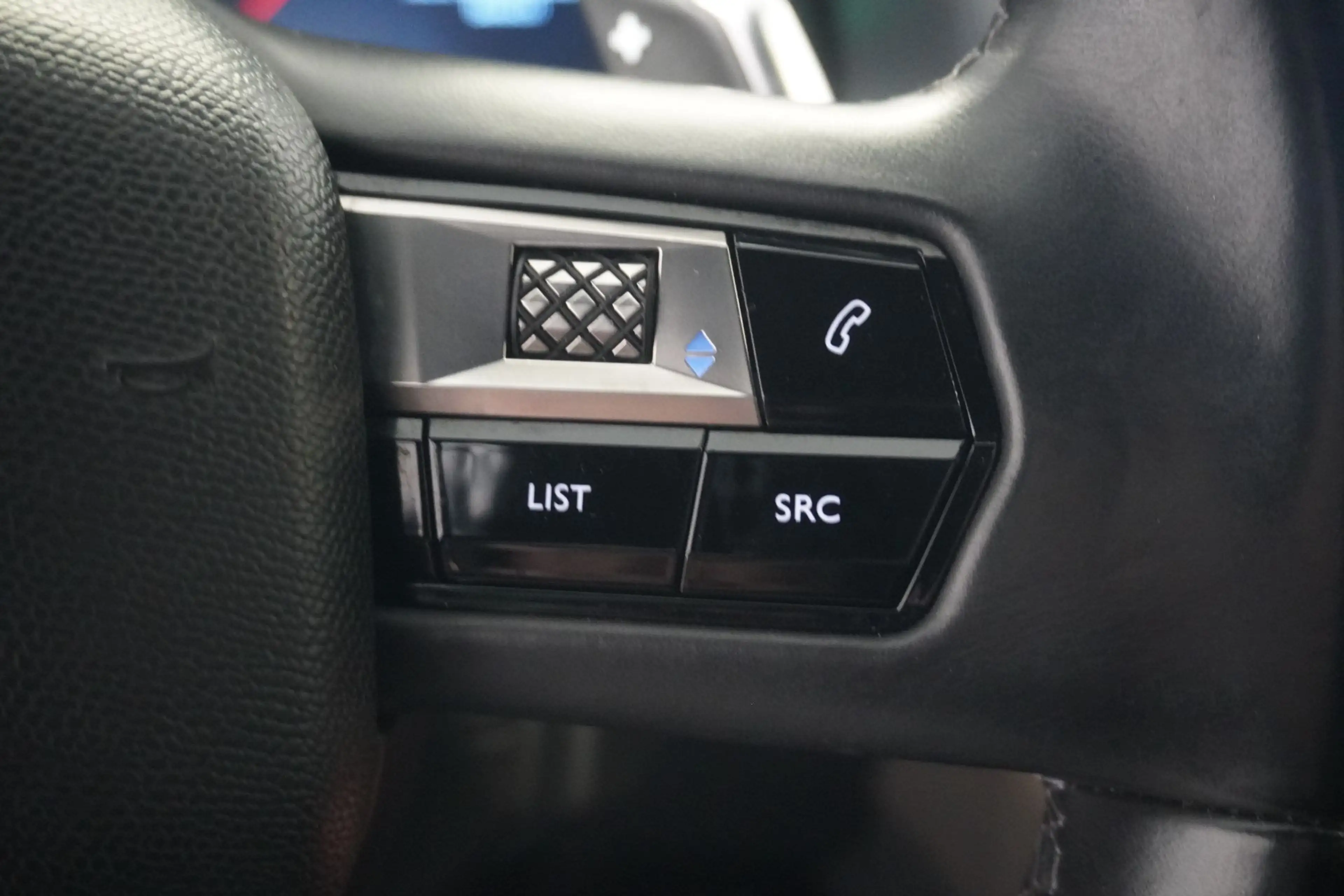 DS Automobiles DS 7 Crossback PureTech 130 Chic Aut. — photo 13