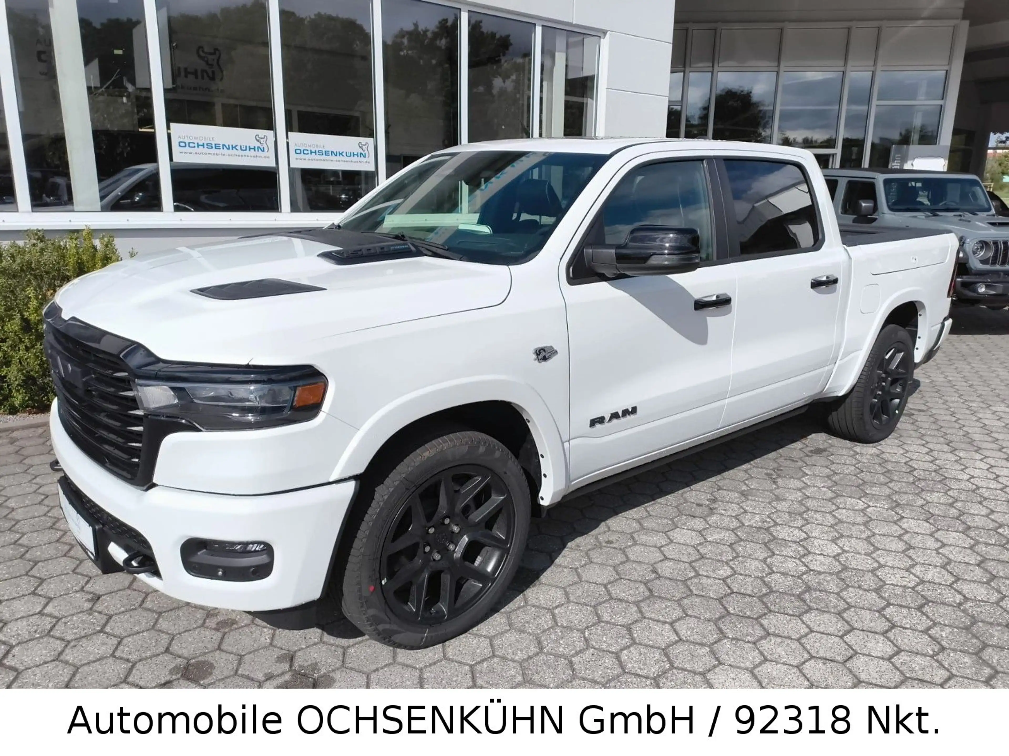 Dodge RAM 1500 V8 Laramie 4x4 Night / Head-Up, Luftf.
