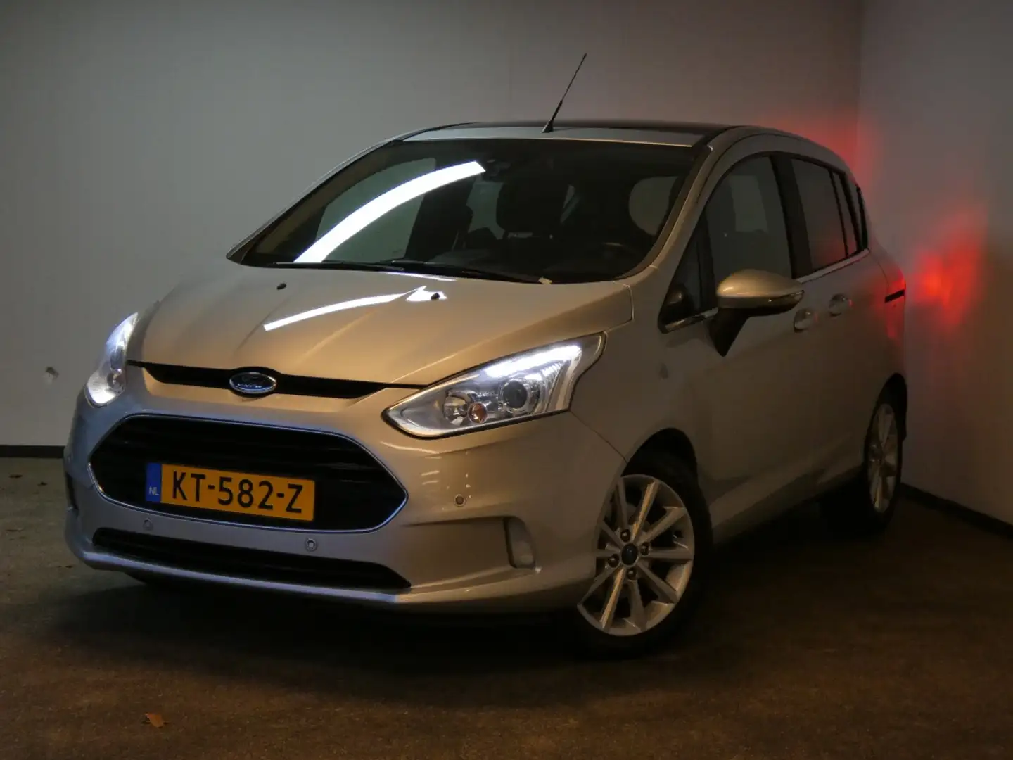 Ford B-Max 1.0 EcoB. Titanium Nwe APK PANO Grijs - 1