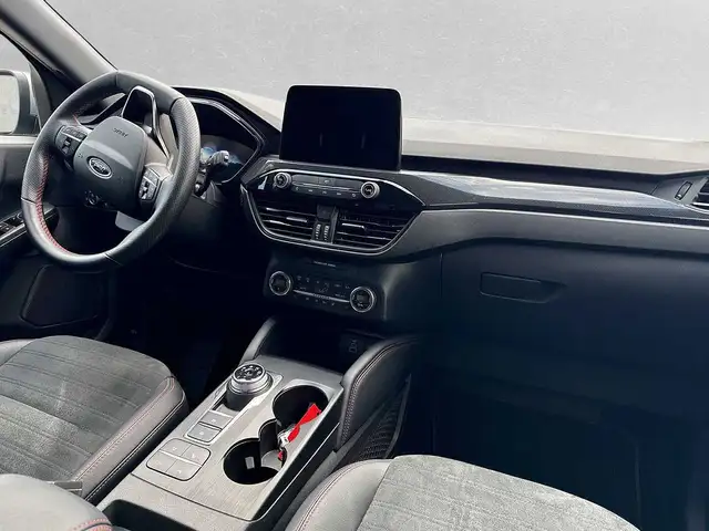 Ford Kuga view 4