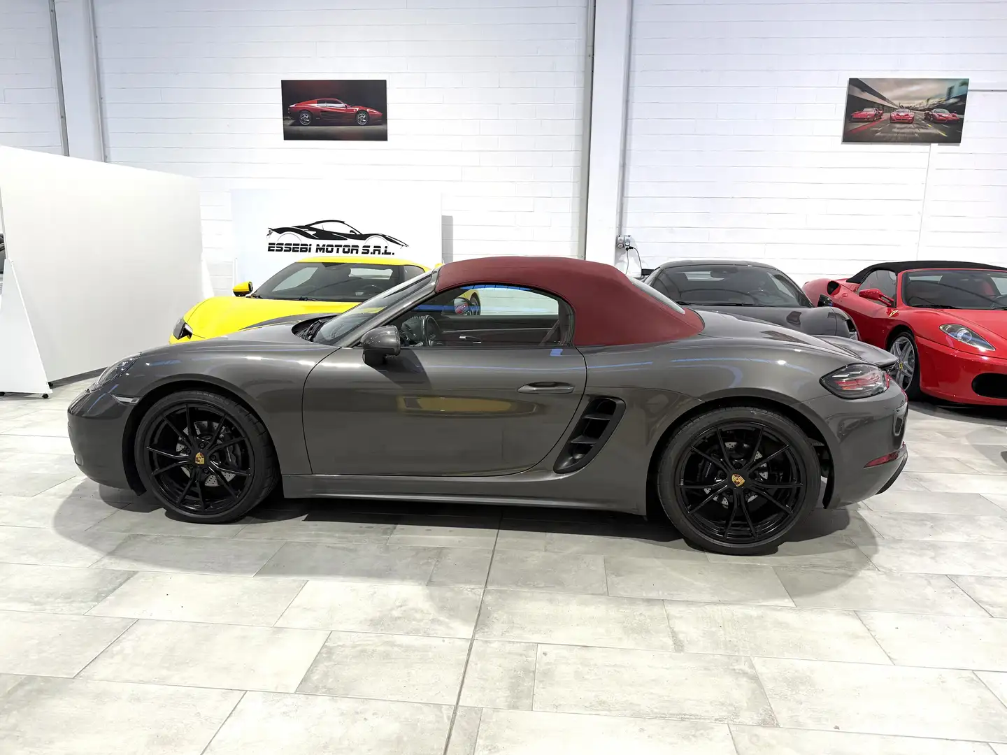 Porsche 718 2.0 T. CV300 PDK KM 24.000 - 2