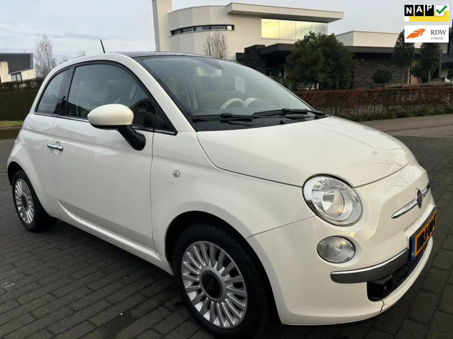Fiat 500 1.2 glazen dak airco nieuwe a.p.k sportvelgen Blanc - 1