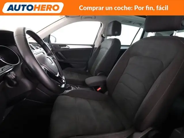Volkswagen Tiguan view 11