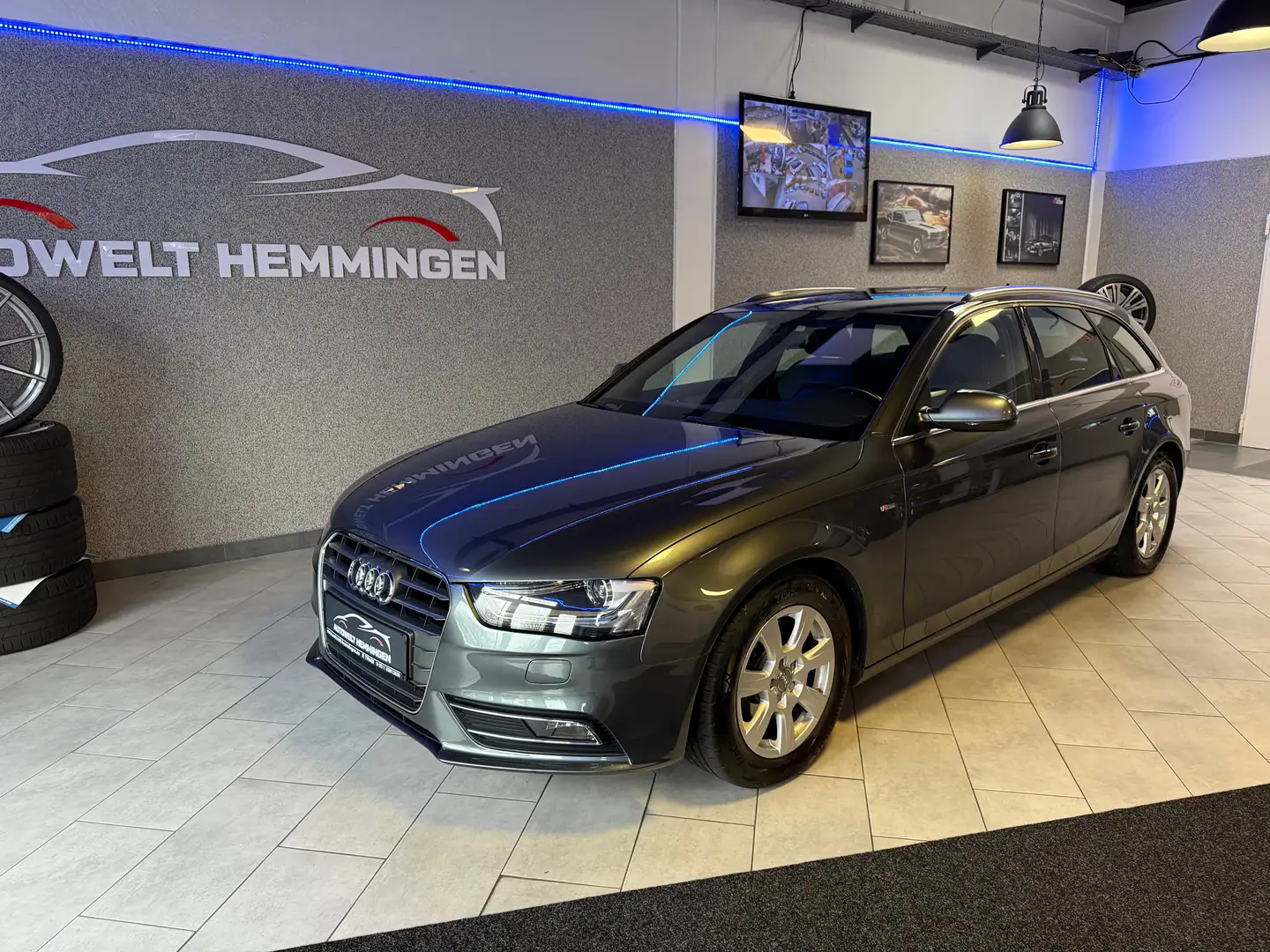Audi A4 Avant 2.0 *S line* Sportpaket/plus*12M.Garantie* Grau - 1