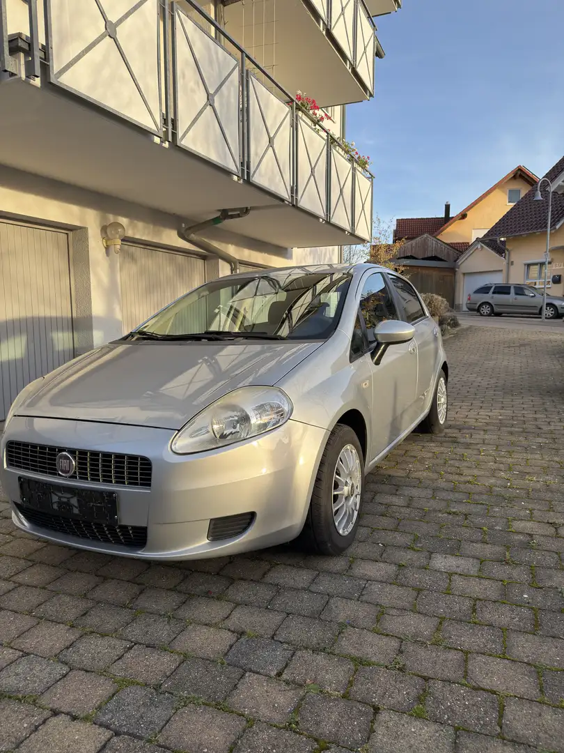 Fiat Grande Punto Dynamic Silber - 1