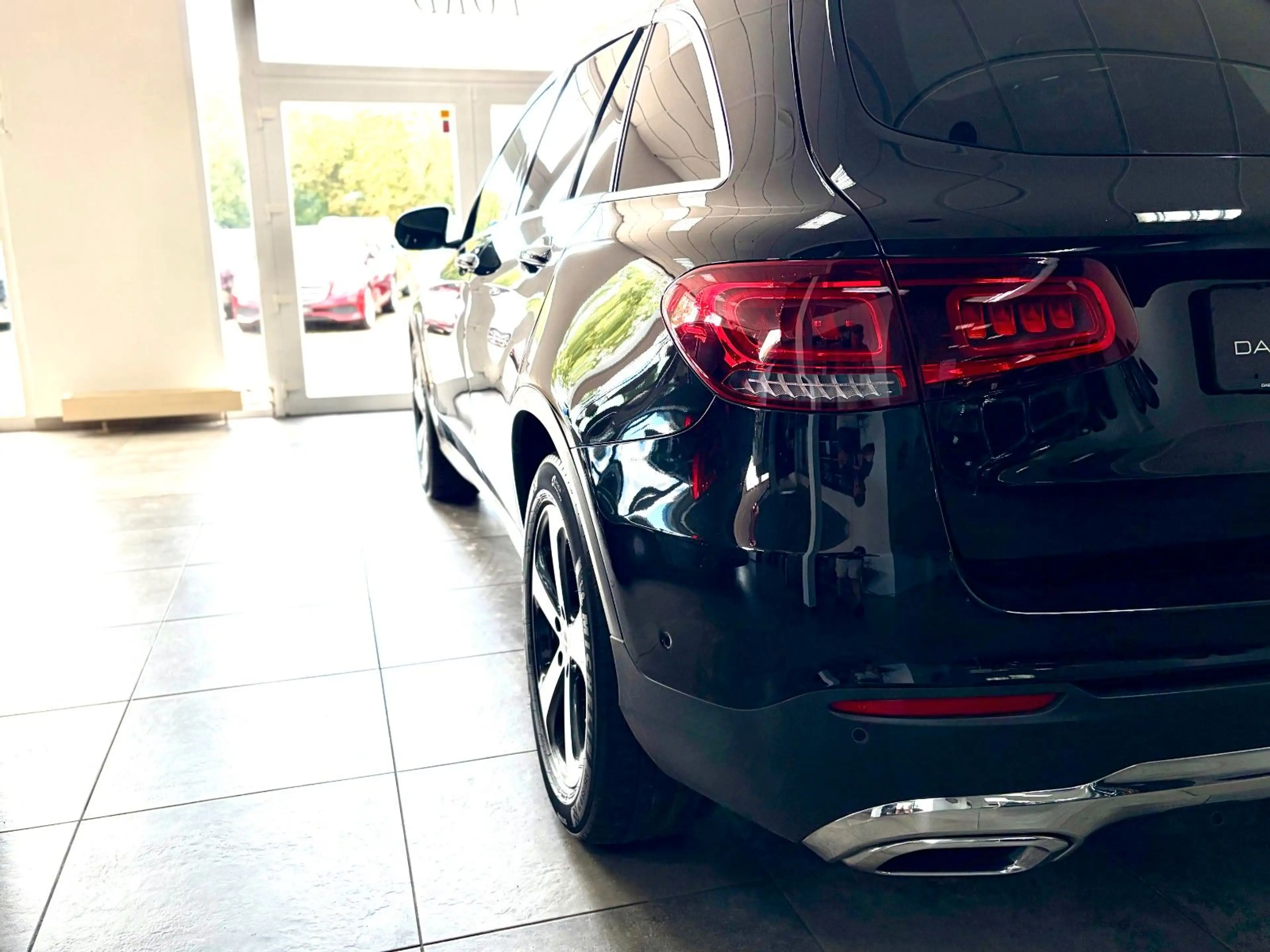 Mercedes-Benz GLC 300 GLC300d*4Matic*AHK*Distronic*LED*MBUX*360* — photo 14