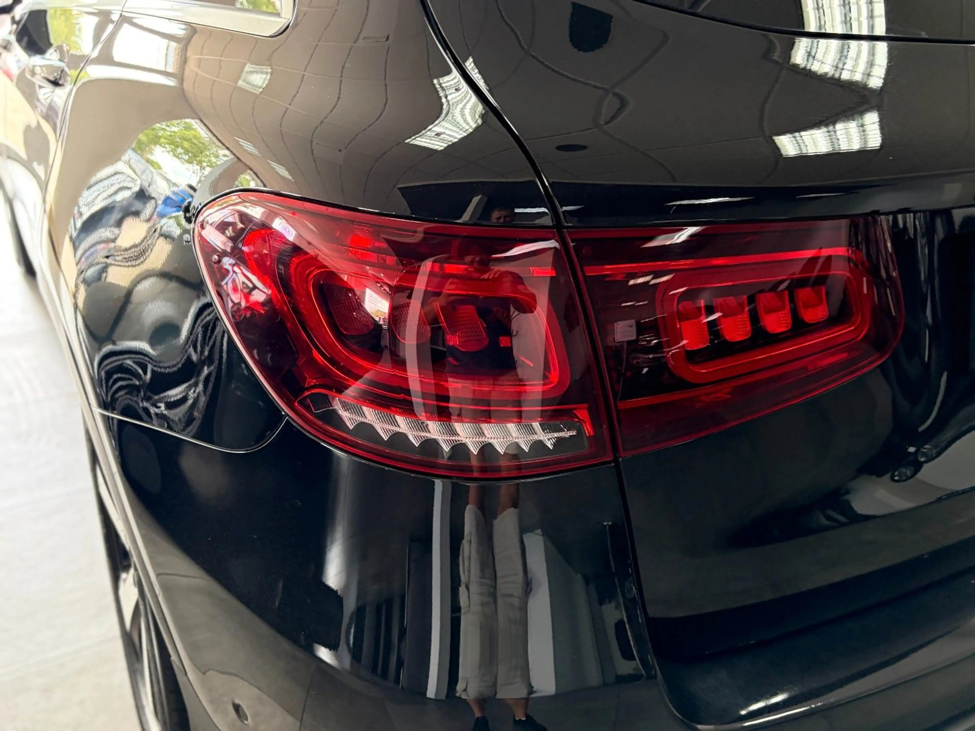Mercedes-Benz GLC 300 GLC300d*4Matic*AHK*Distronic*LED*MBUX*360* — photo 10