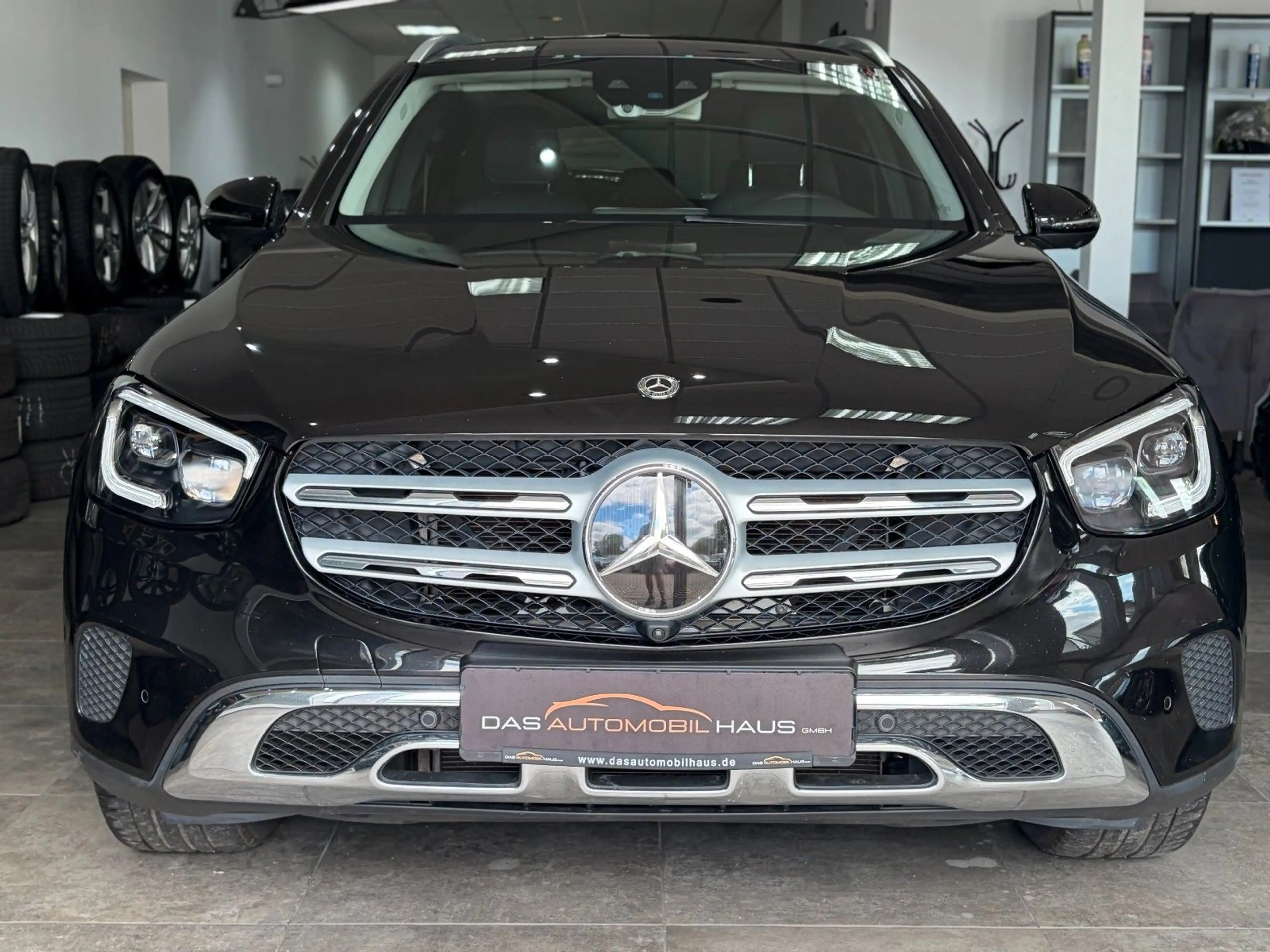 Mercedes-Benz GLC 300 GLC300d*4Matic*AHK*Distronic*LED*MBUX*360* — photo 4