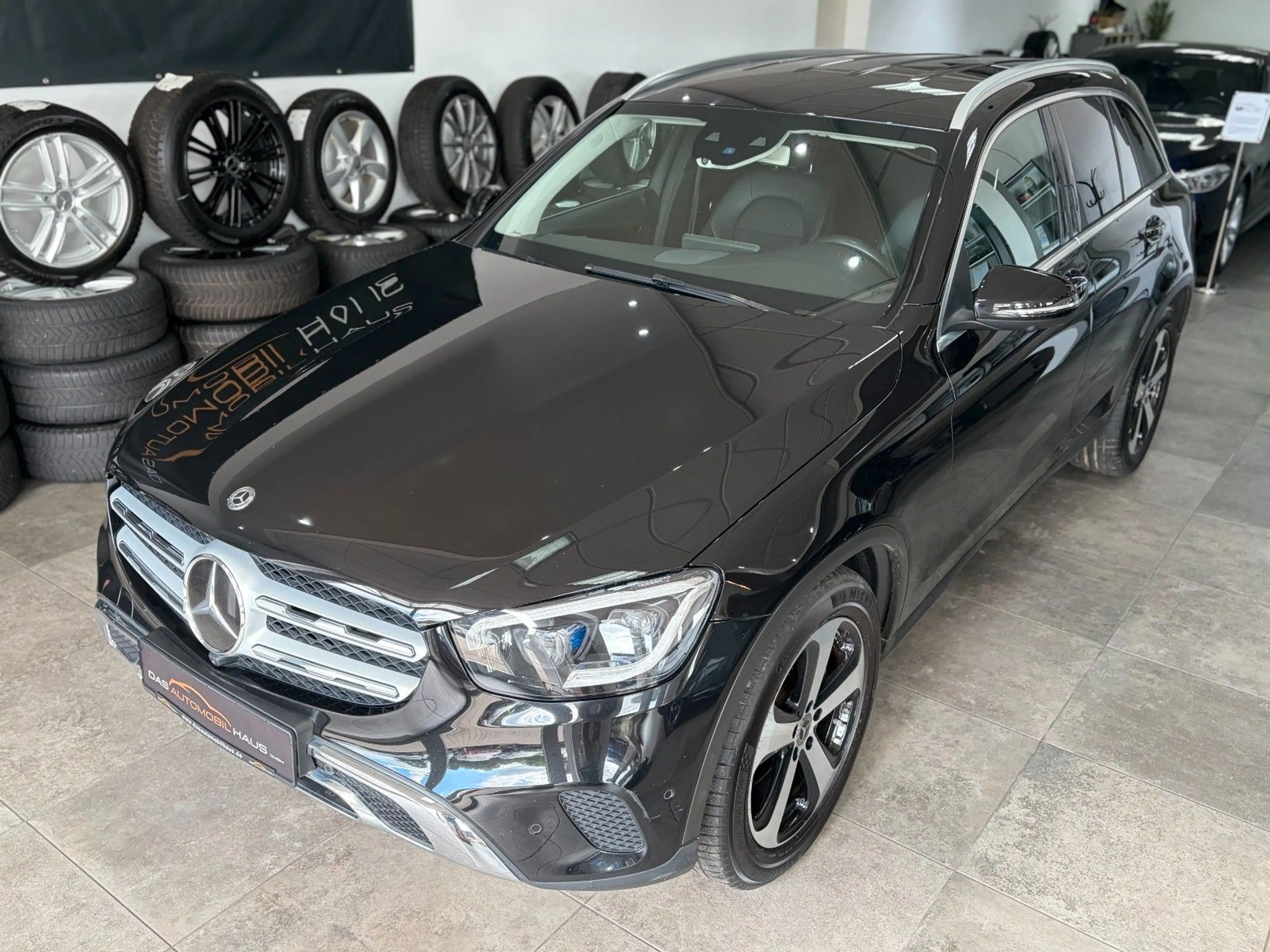 Mercedes-Benz GLC 300 GLC300d*4Matic*AHK*Distronic*LED*MBUX*360* — photo 9