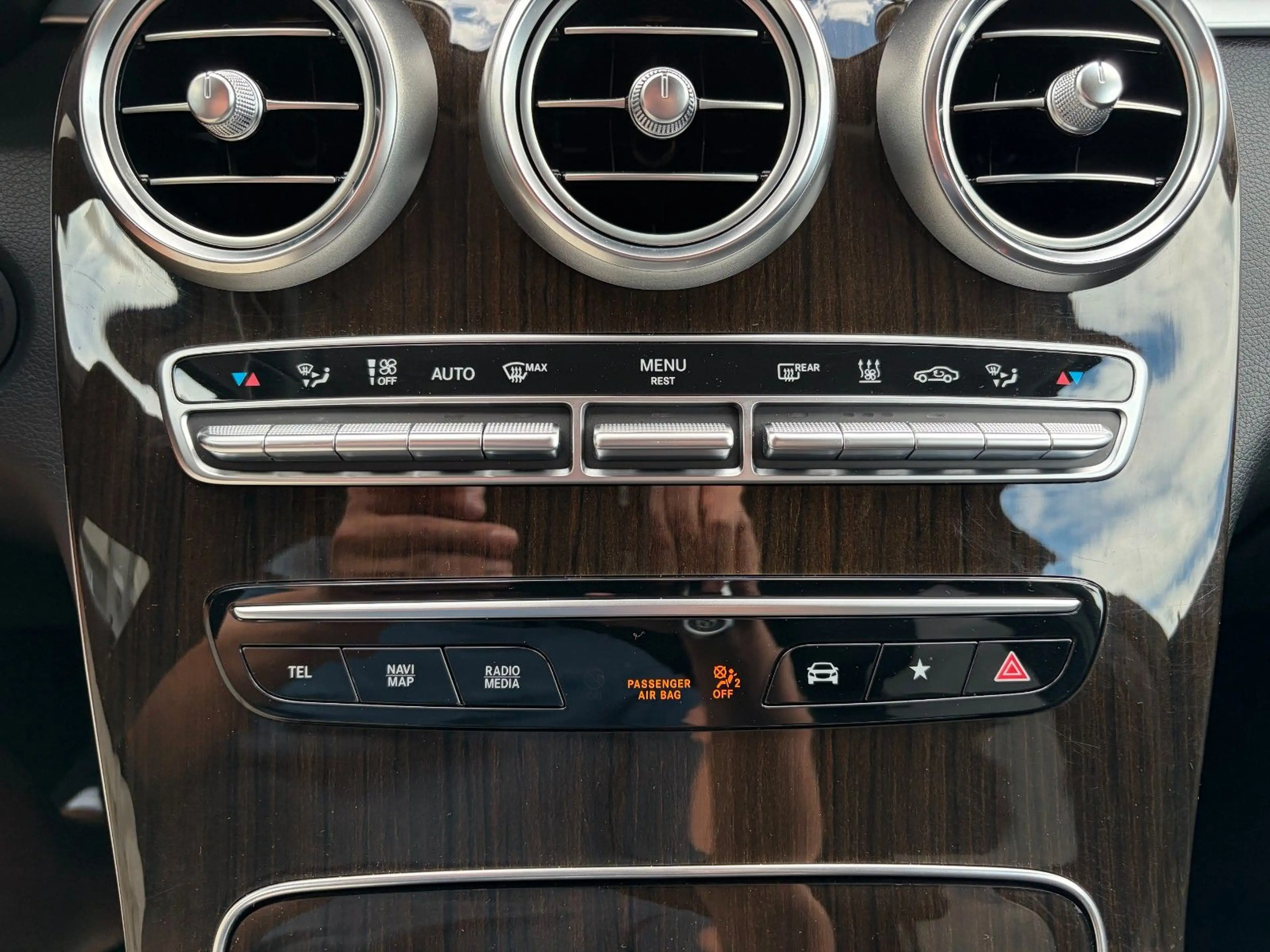 Mercedes-Benz GLC 300 GLC300d*4Matic*AHK*Distronic*LED*MBUX*360* — photo 32