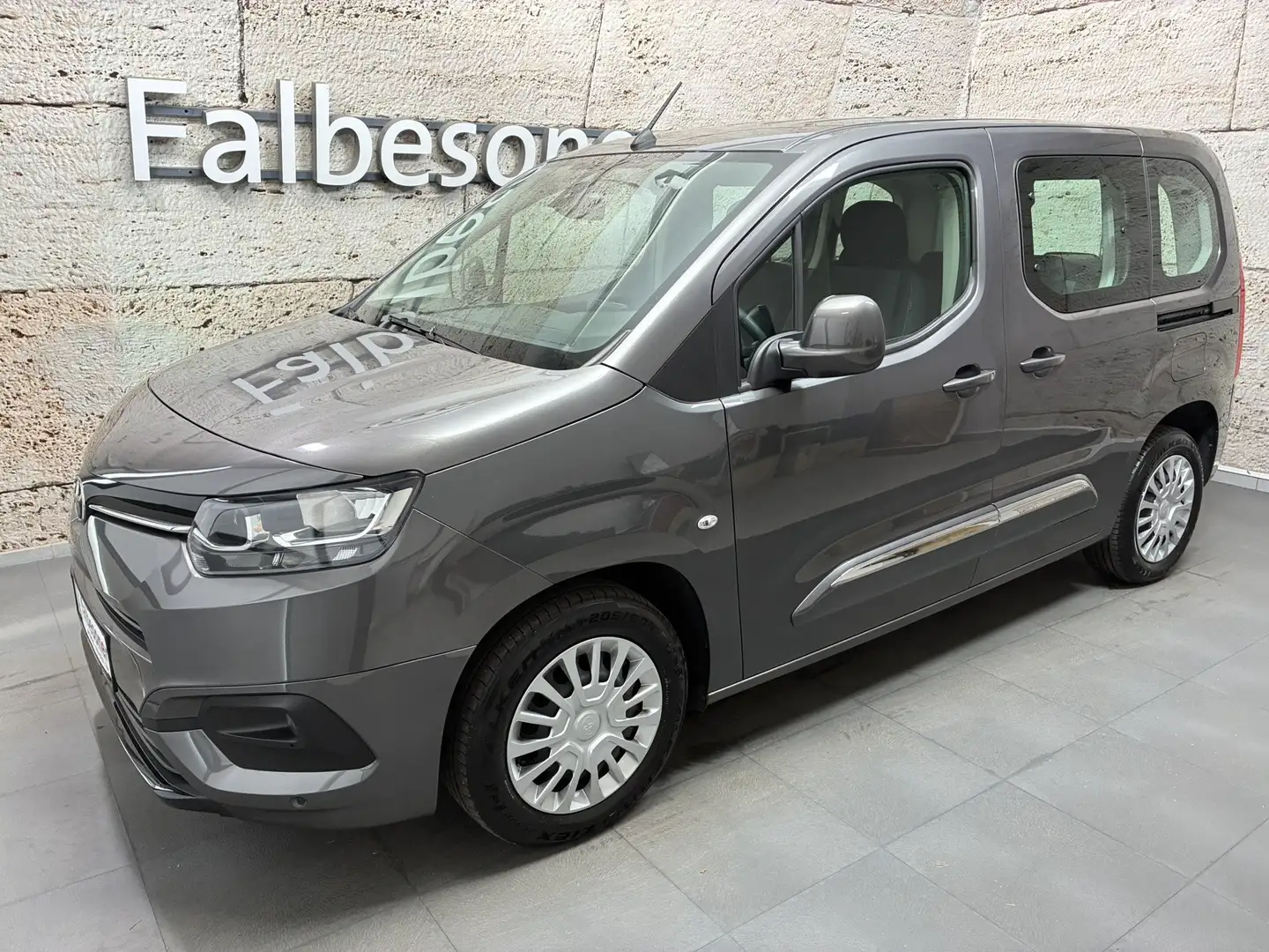 Toyota Proace City Verso L1 Shuttle Grau - 2