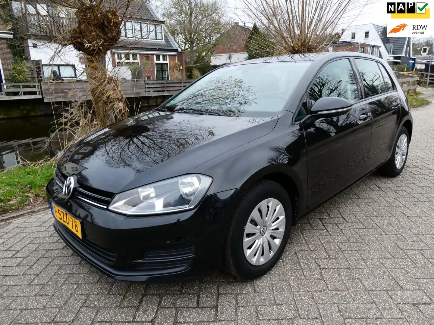 Volkswagen Golf 1.2 TSI 105pk Trendline 5-deurs Cruise Clima Navi Negro - 1