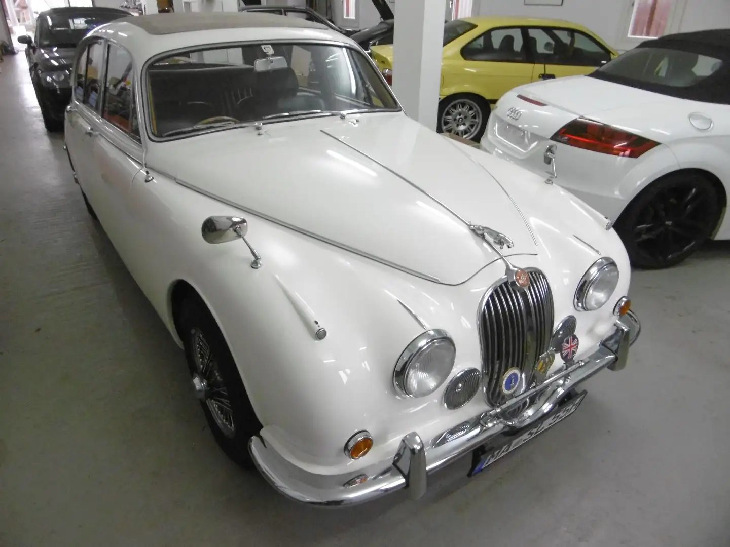 Jaguar MK II Bianco - 1