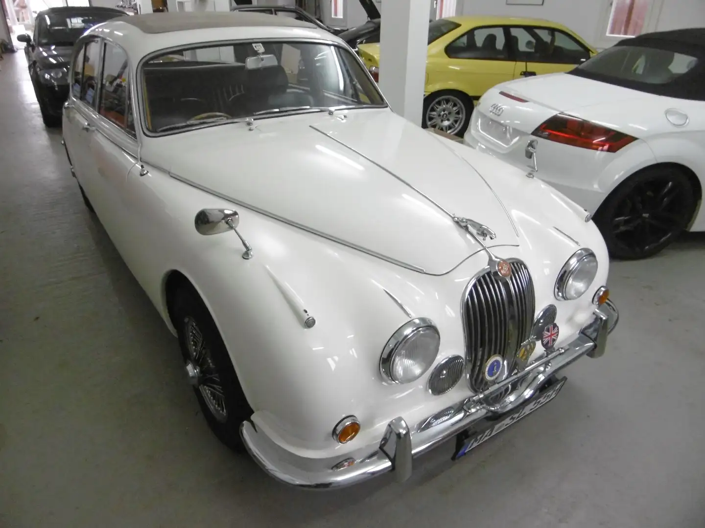 Jaguar MK II Fehér - 1