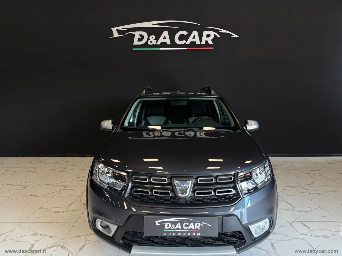 Dacia Sandero 0.9 TCe 12V 90 CV S&S Comfort Grau - 2