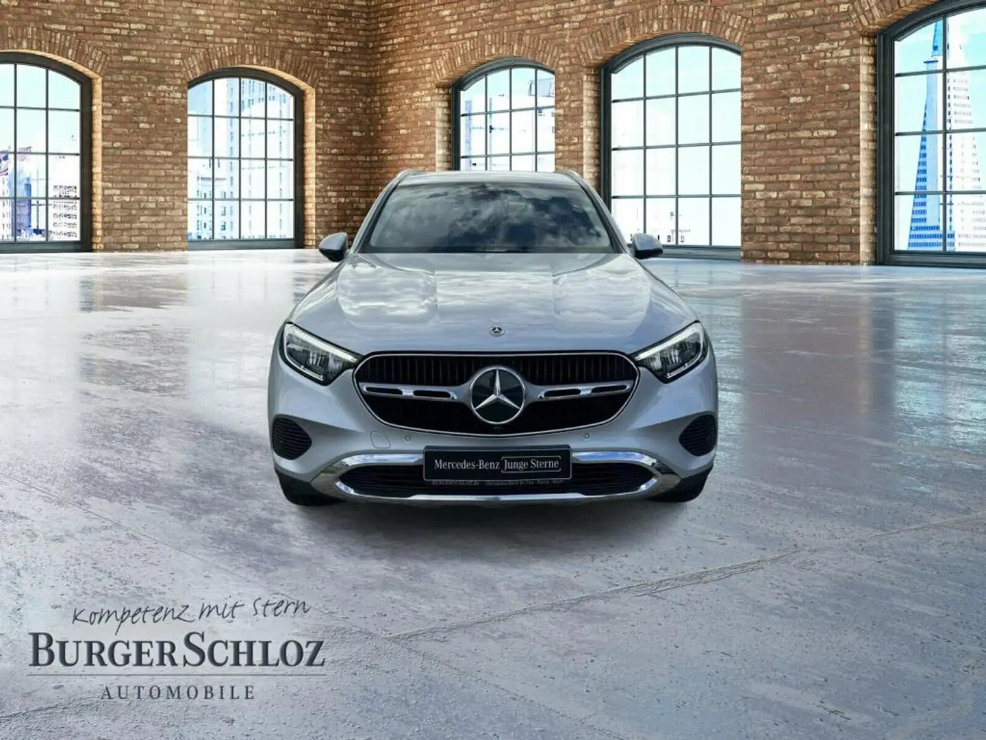 Mercedes-Benz GLC 220 d 4MATIC SpurW W-Paket PDC SHZ LED Navi Silber - 2