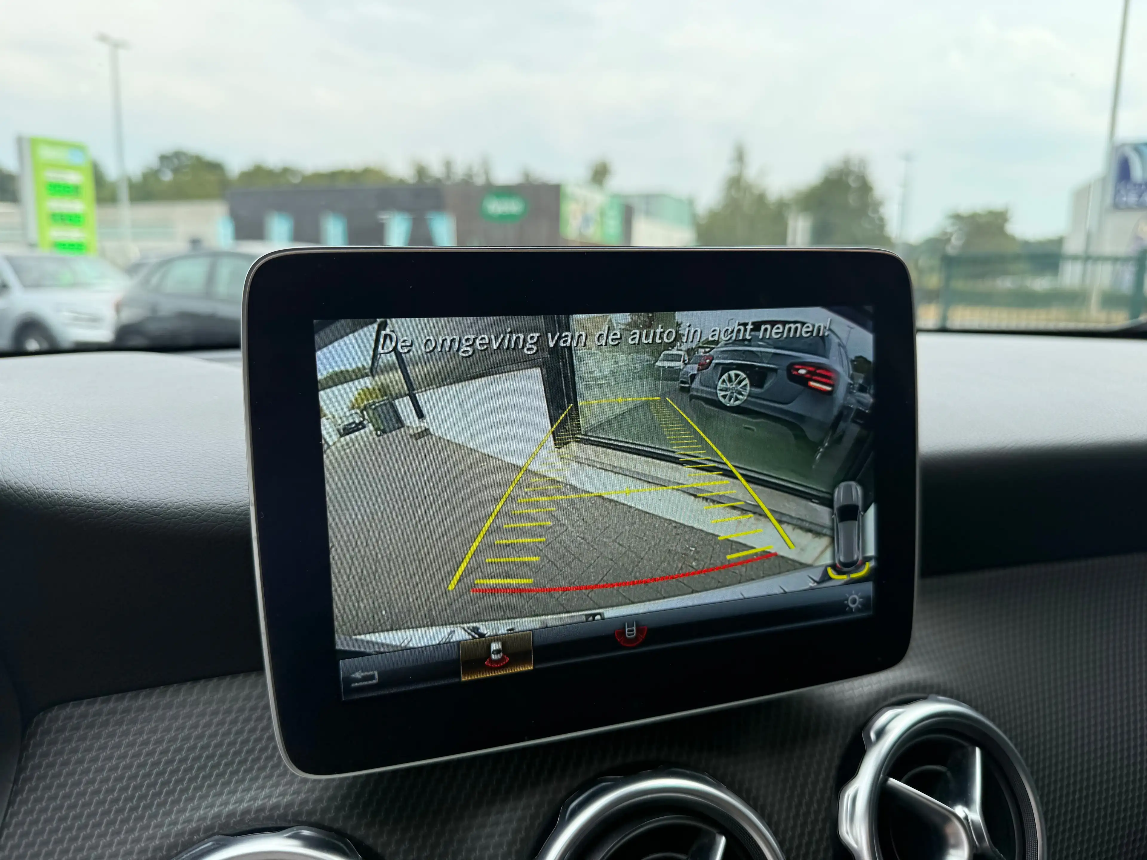 Mercedes-Benz GLA 180 I Benzine Luxury line Camera Gps 76000km — photo 12