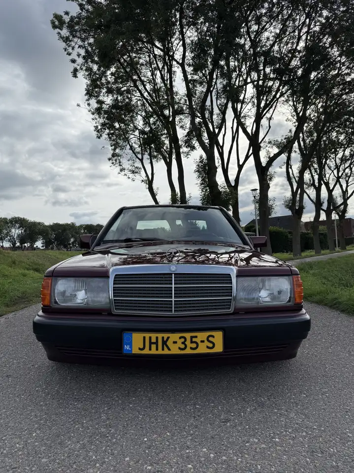 Mercedes-Benz 190 Avantgarde ROSSO, foto 4