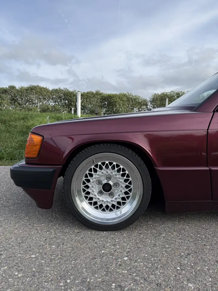 Mercedes-Benz 190 Avantgarde ROSSO, foto 11