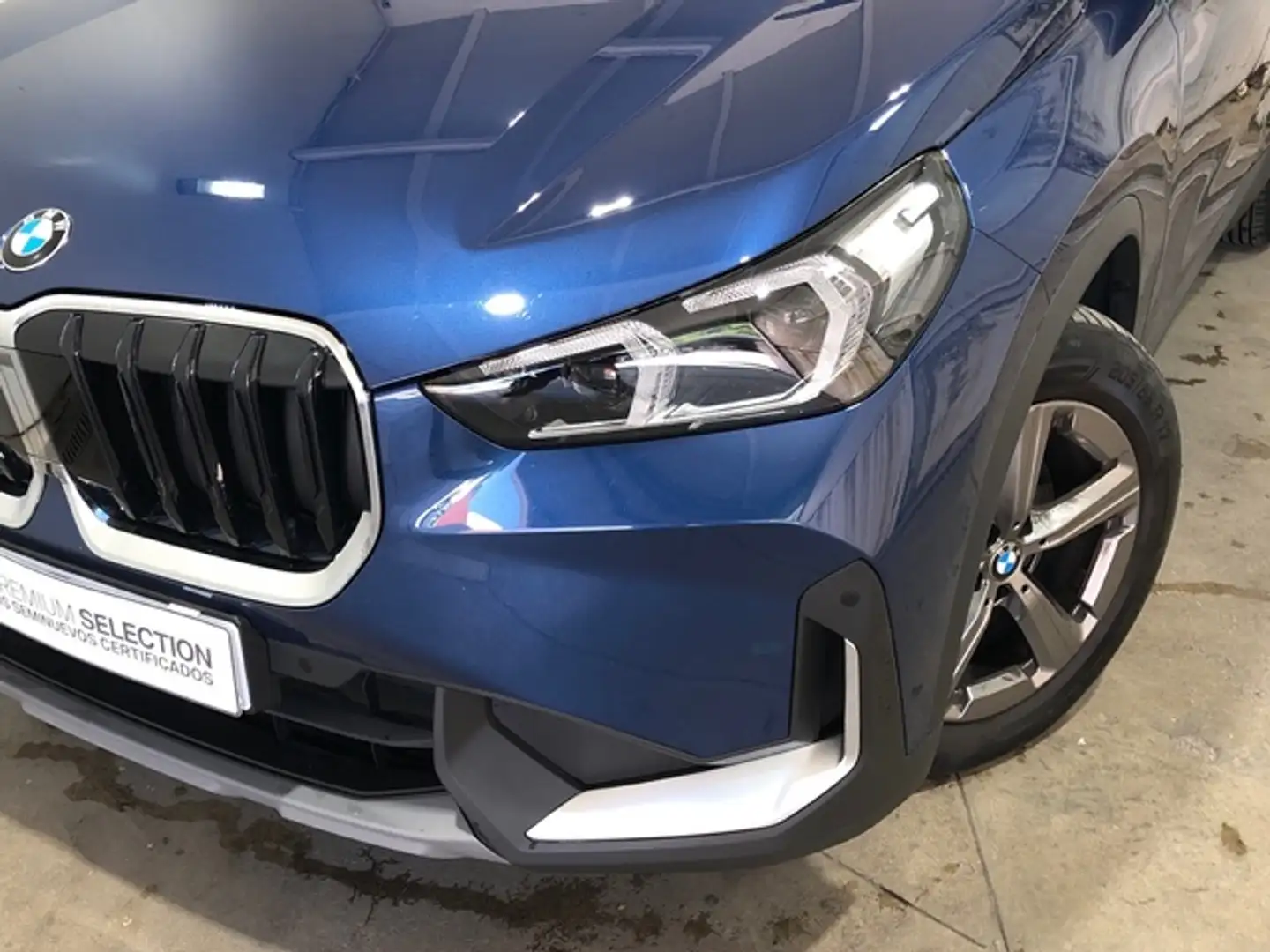 BMW X1 sDrive 18dA Azul - 2