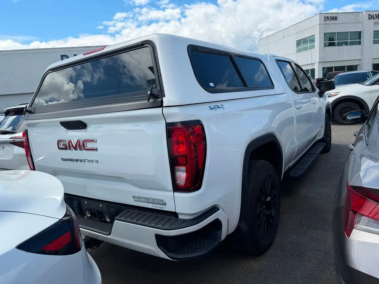 GMC Sierra 1500 снимка GMC Sierra 1500