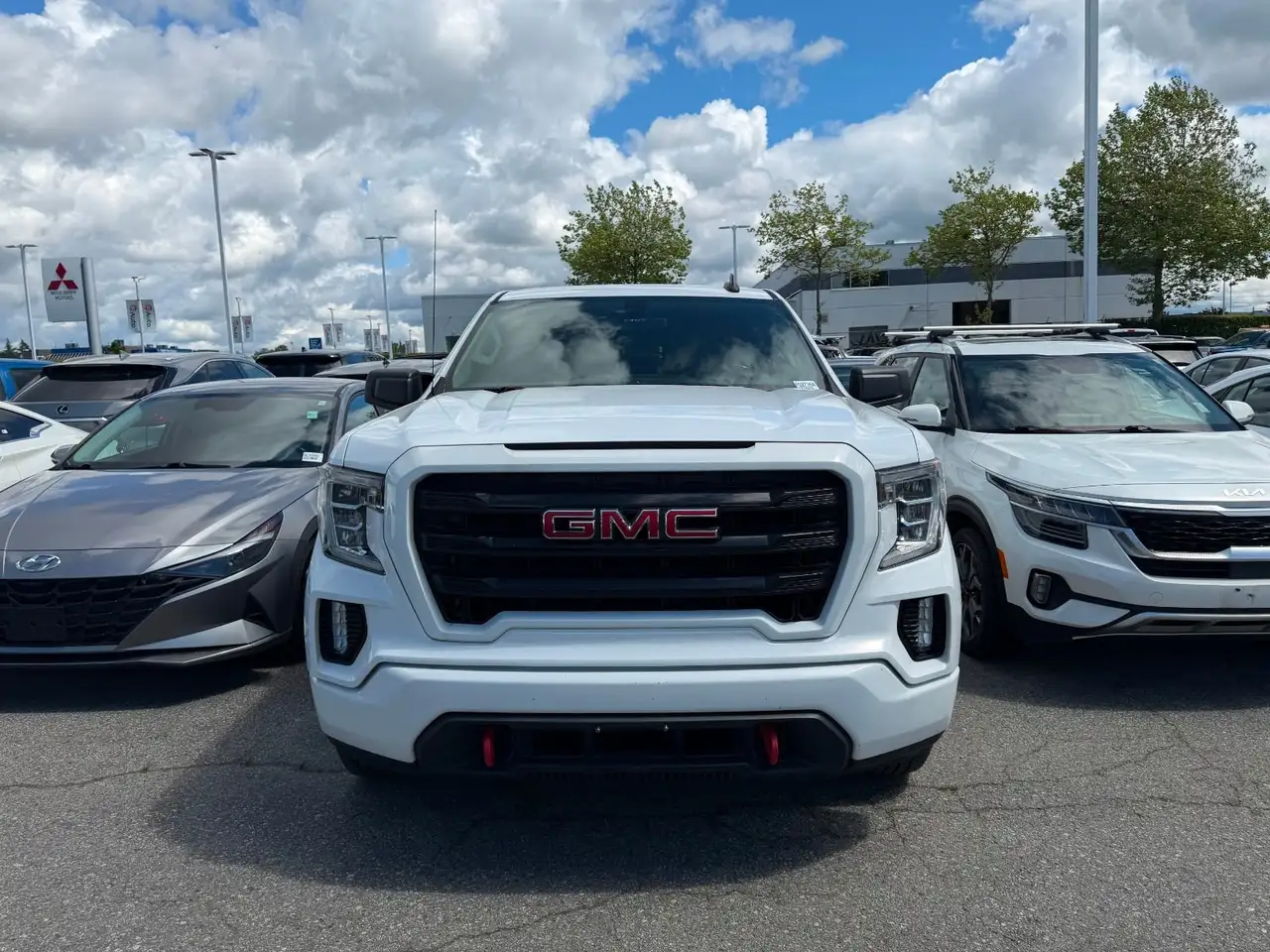 GMC Sierra 1500 снимка GMC Sierra 1500