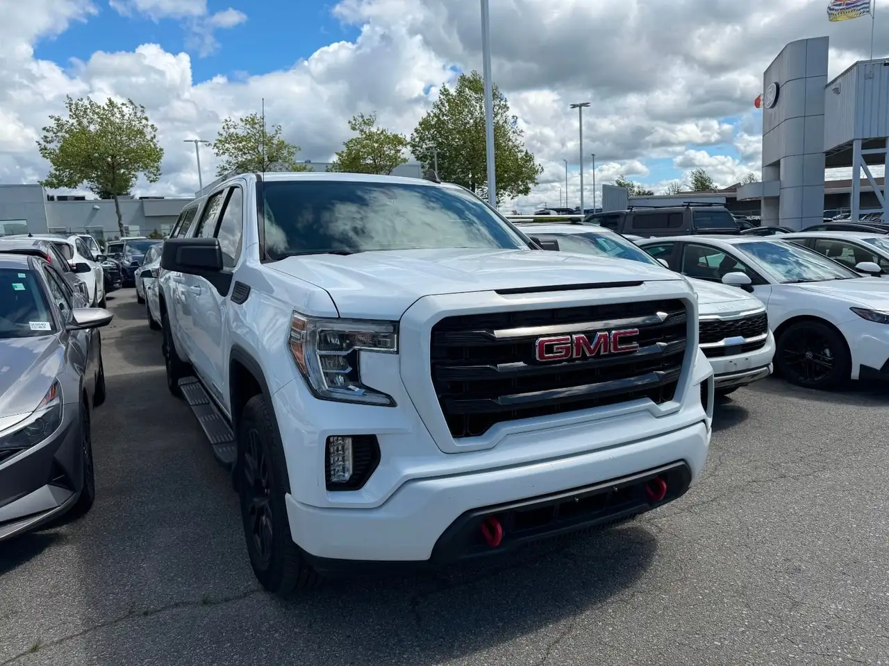 GMC Sierra 1500 снимка GMC Sierra 1500