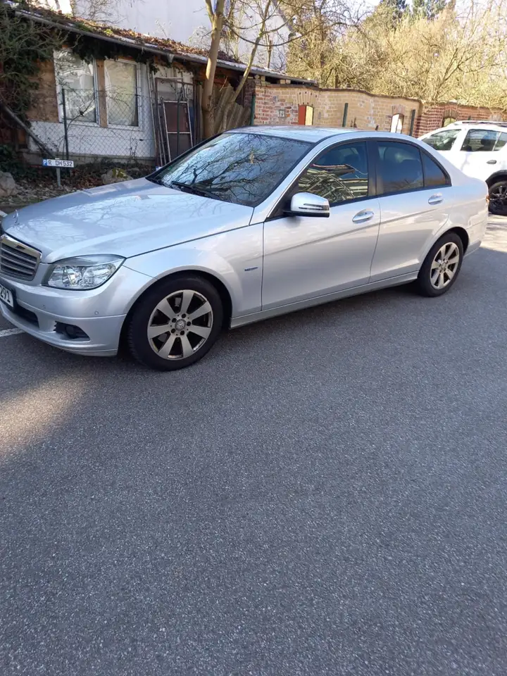 Mercedes-Benz C 220