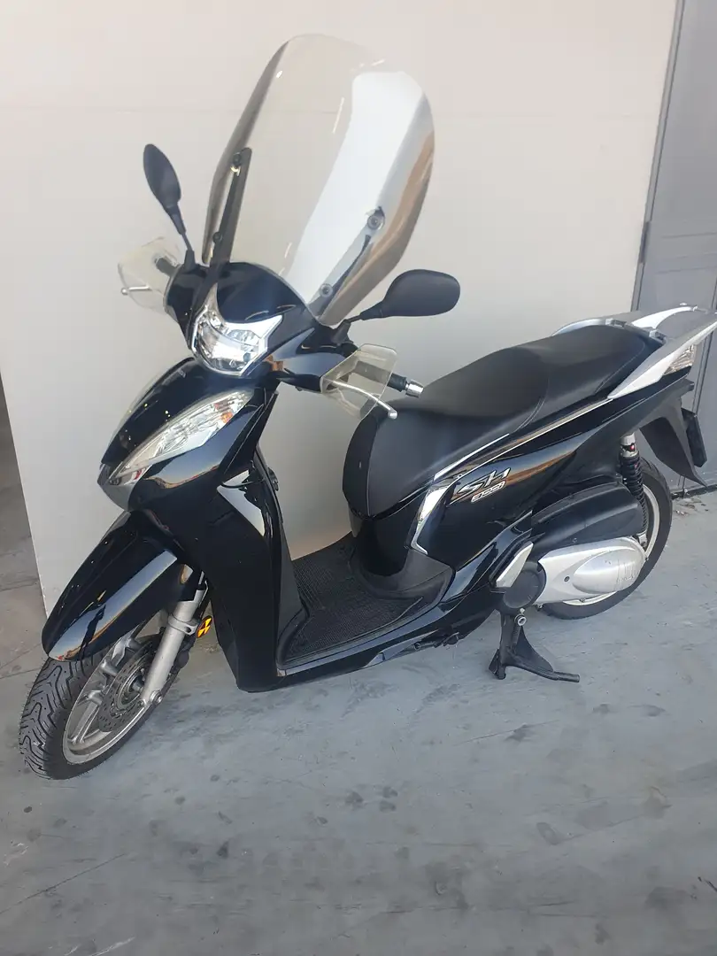 Honda SH 300 300i abs crna - 1