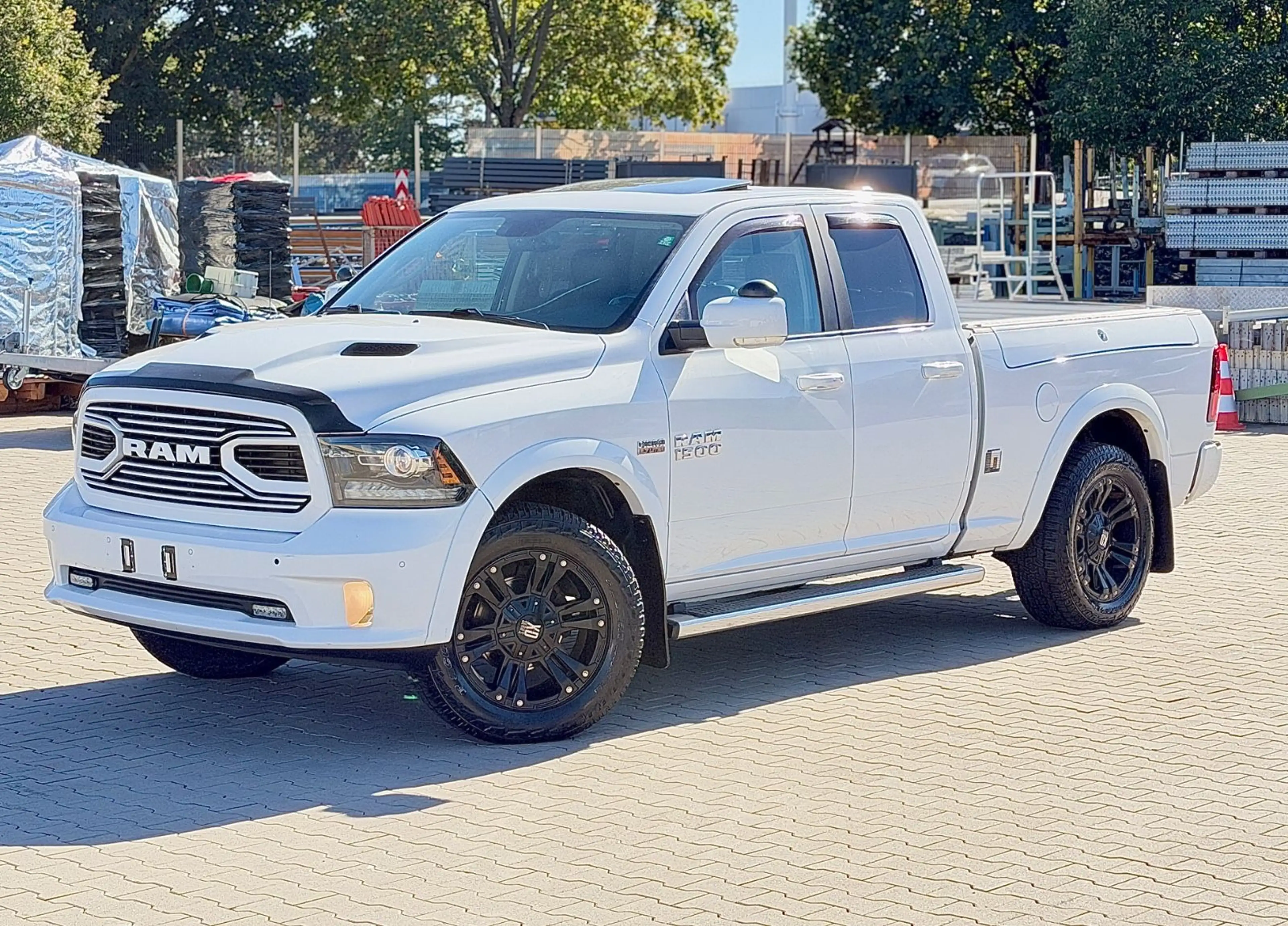 Dodge RAM Larami Sport 5,7 LPG 4x4 Rambox LongB Tausch