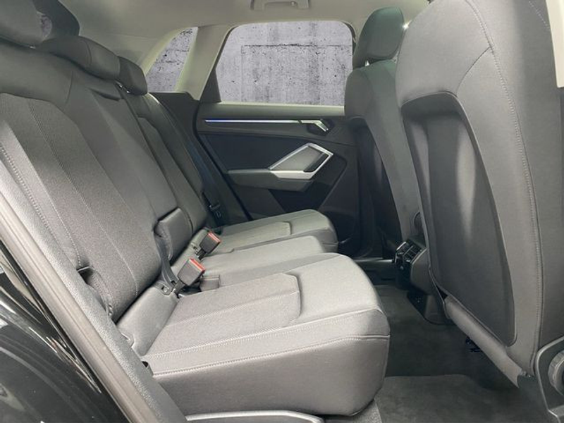 Audi Q3 35 TFSI advanced S tronic AHK+LED+Pano+Navi — photo 10