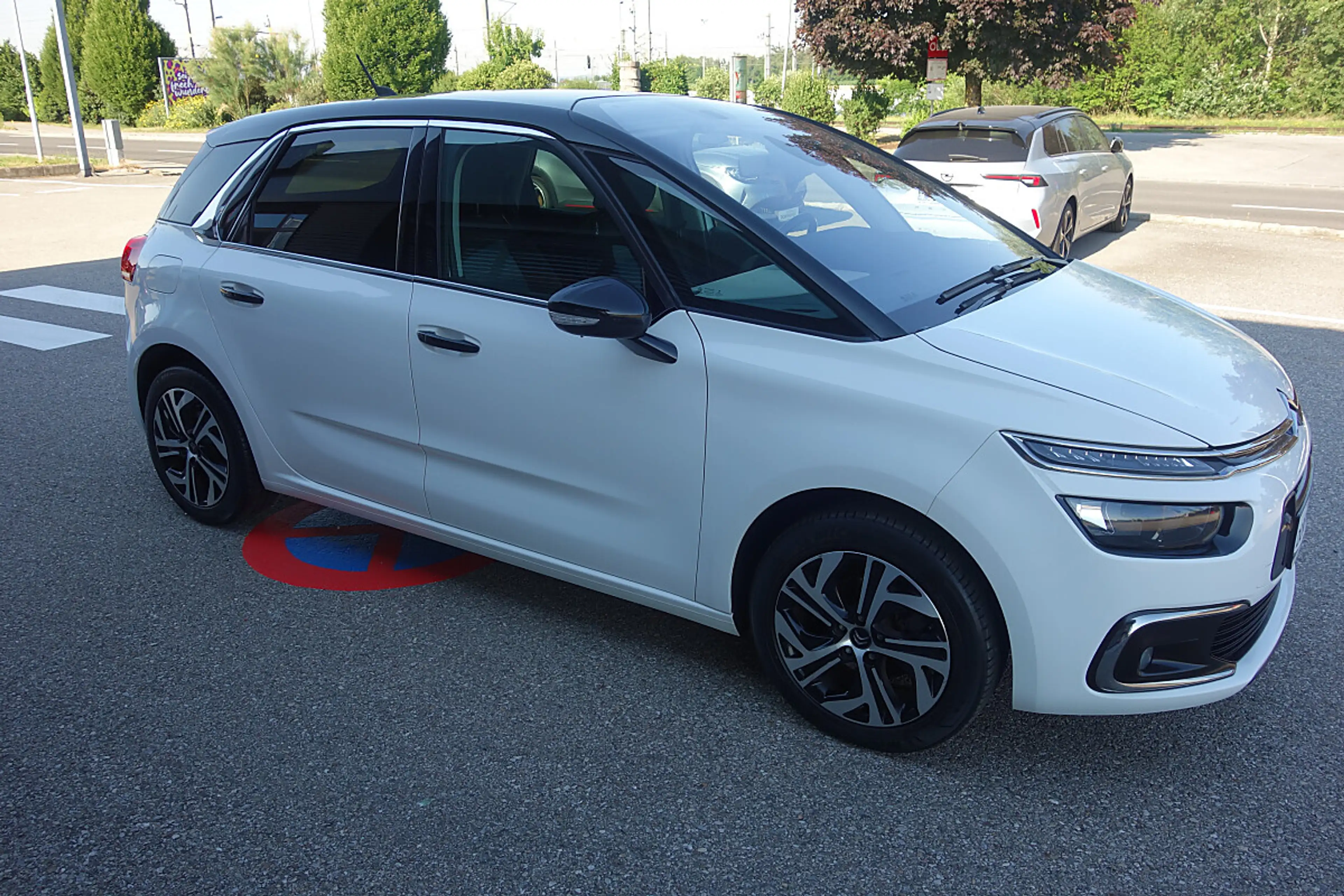 Citroen C4 SpaceTourer C4 Spacetourer BlueHDi 120 S&S 6-Gang Rip Curl — photo 10