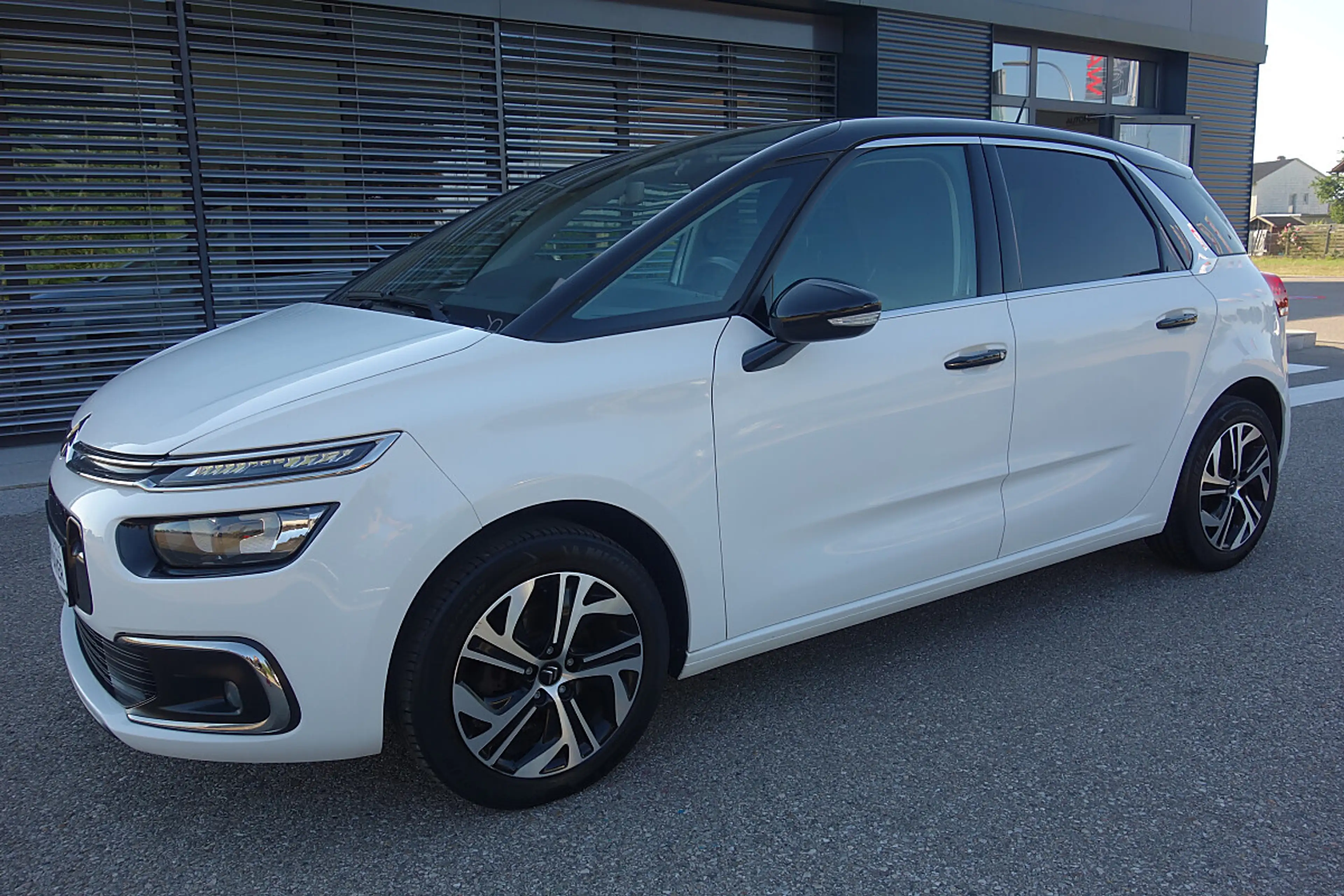 Citroen C4 SpaceTourer C4 Spacetourer BlueHDi 120 S&S 6-Gang Rip Curl — photo 6