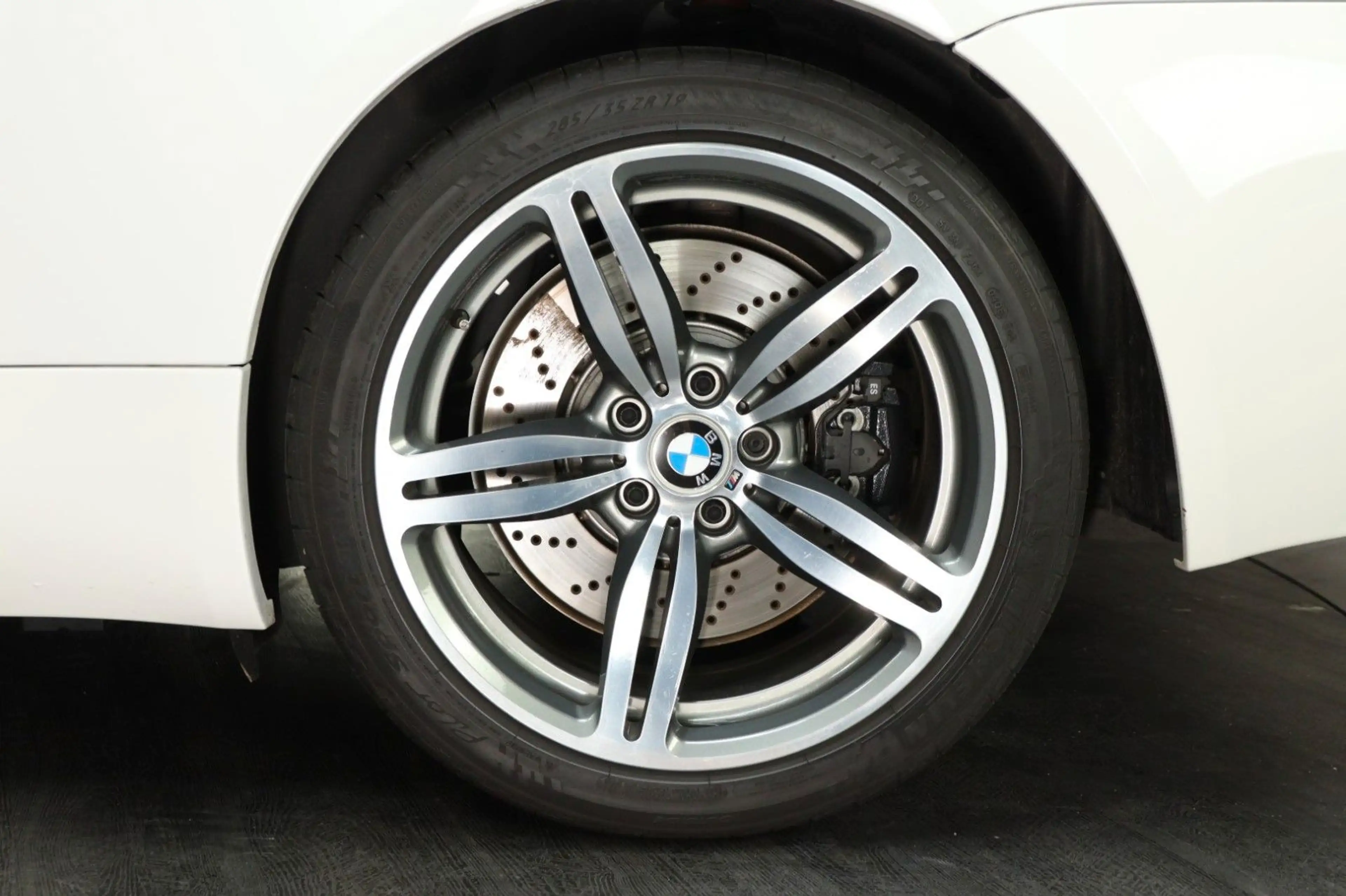 BMW M6 V10 Coupe — photo 50
