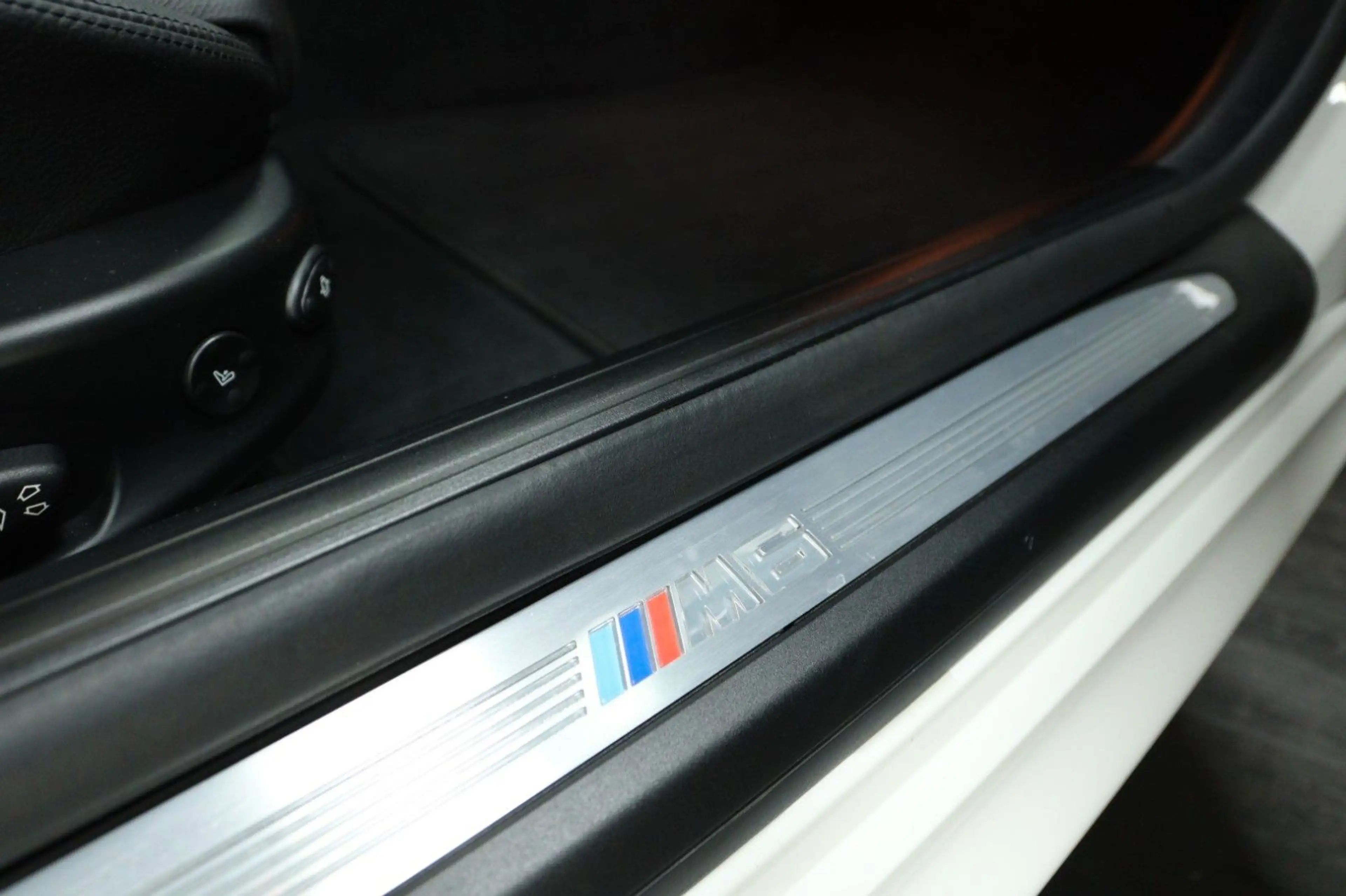 BMW M6 V10 Coupe — photo 33