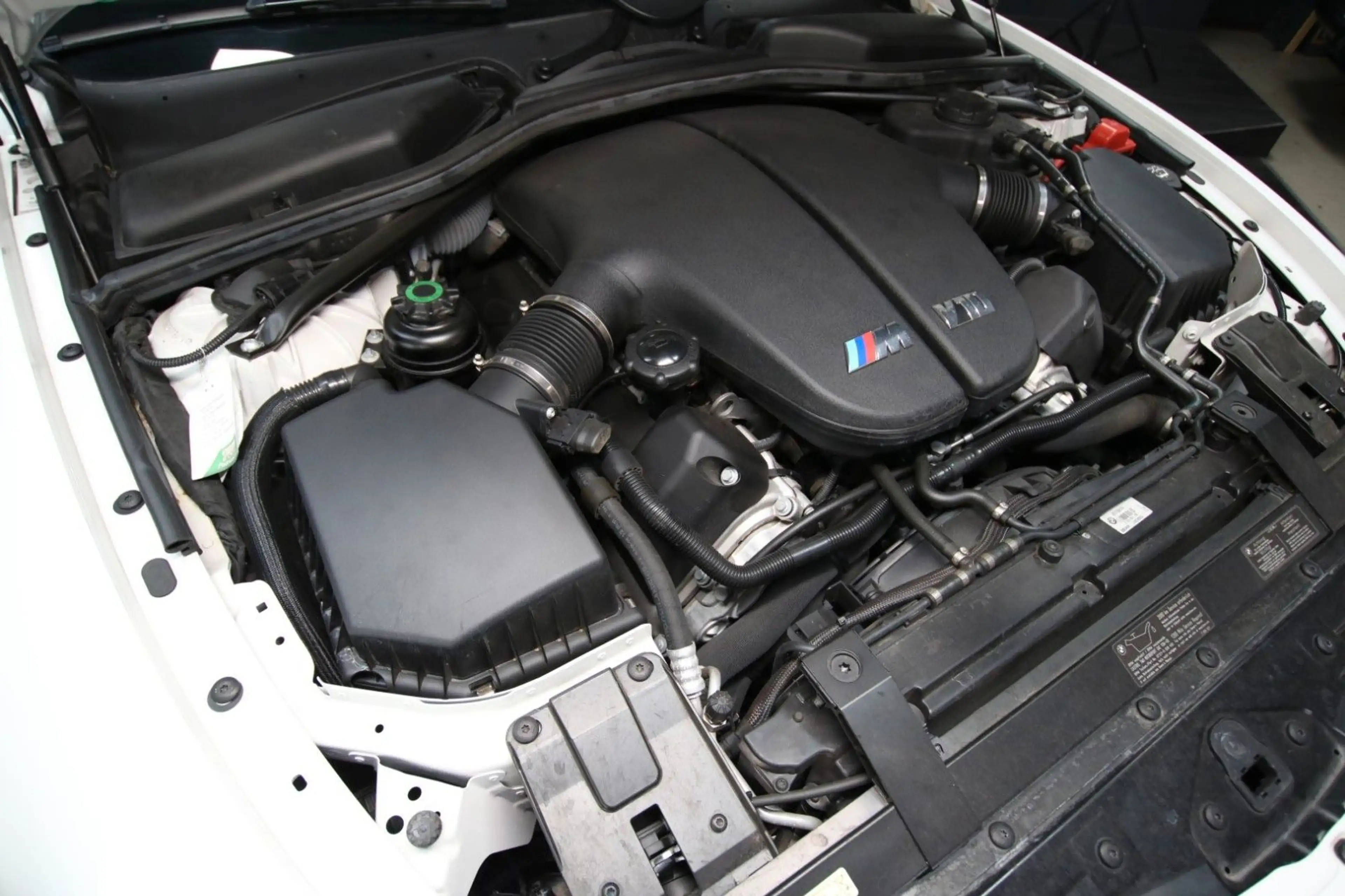 BMW M6 V10 Coupe — photo 46