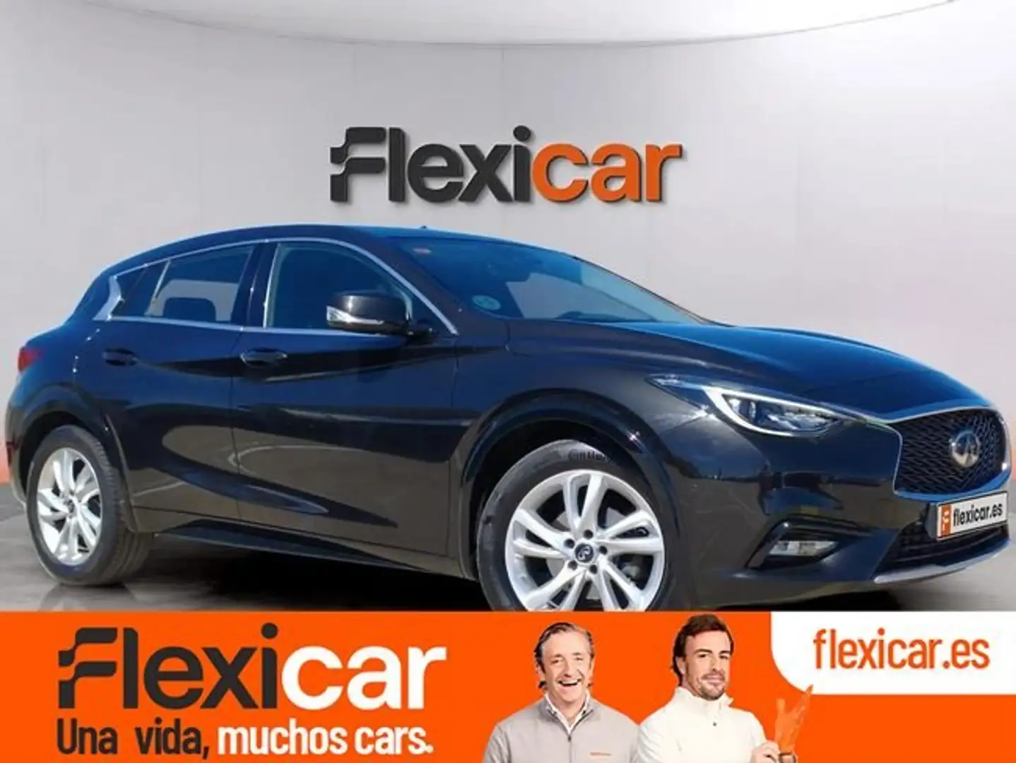 Infiniti Q30 1.6tc Premium 7DCT 156 Schwarz - 1