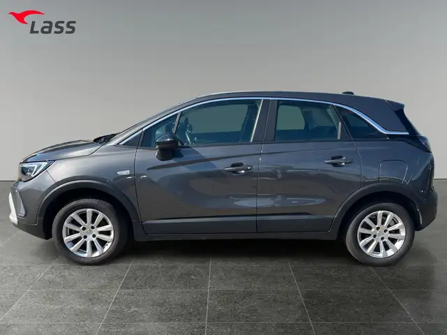 Opel Crossland view 3
