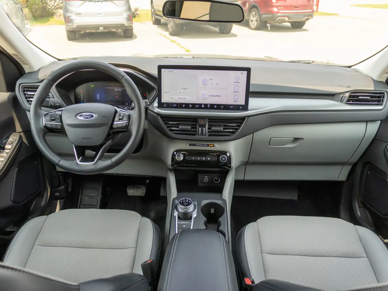 Ford Escape снимка Ford Escape