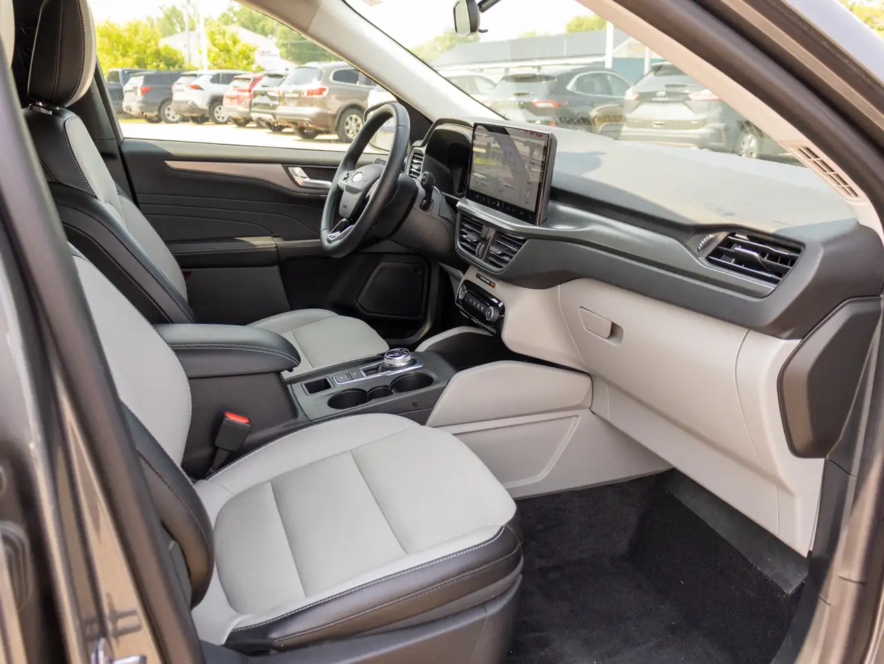 Ford Escape снимка Ford Escape