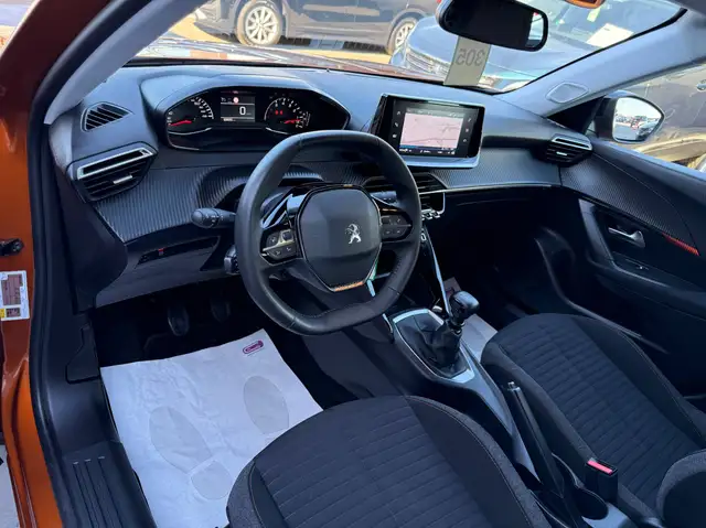 Peugeot 2008 view 12