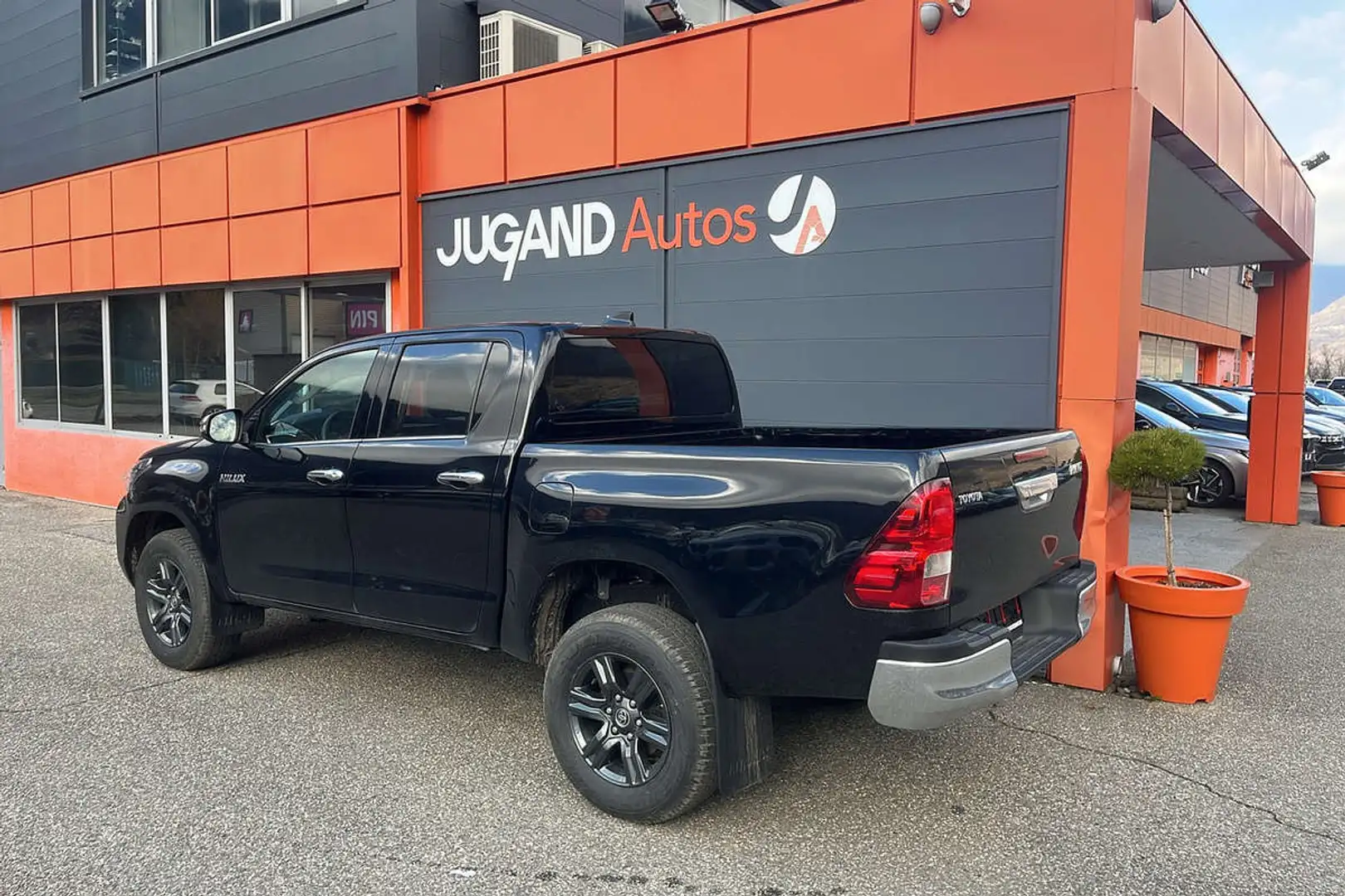 Toyota Hilux 2.4 D4-D 150 BVA LEGENDE 4PL Black - 2