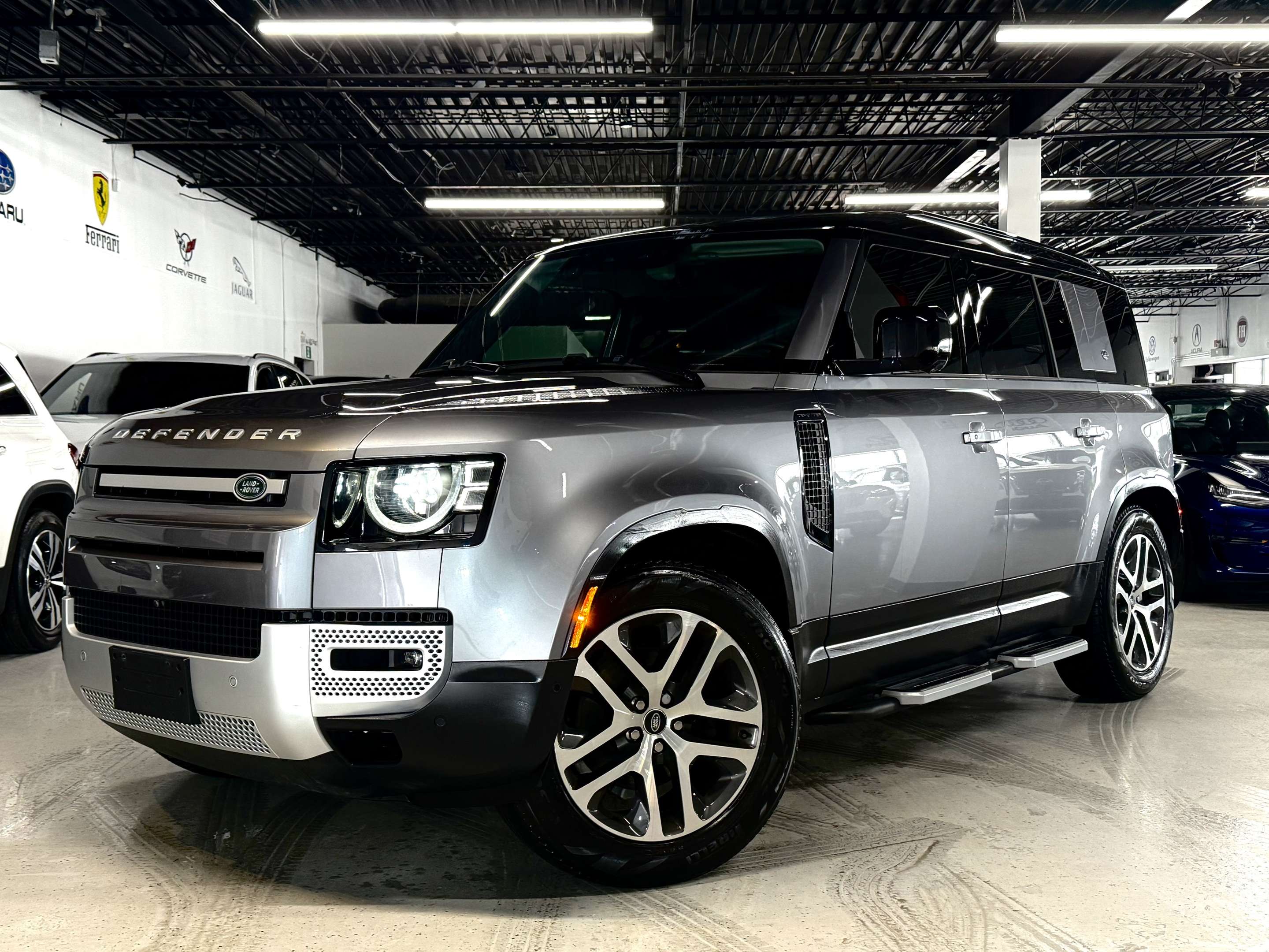 2023 Land Rover Defender No Accidents l P300S l 110 l Land Rover Warranty l