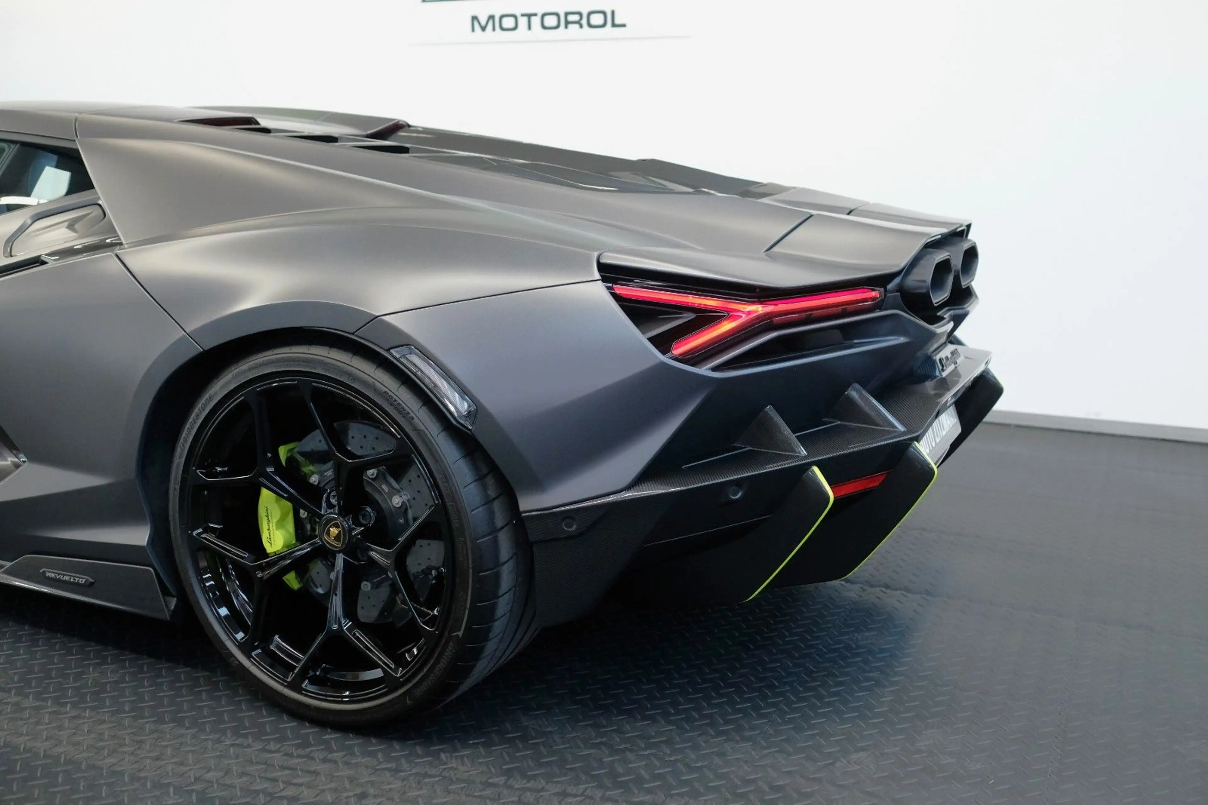 Lamborghini Revuelto Ad Personam/CARBON IN+OUT/LIFT/PASS.DIS — photo 9