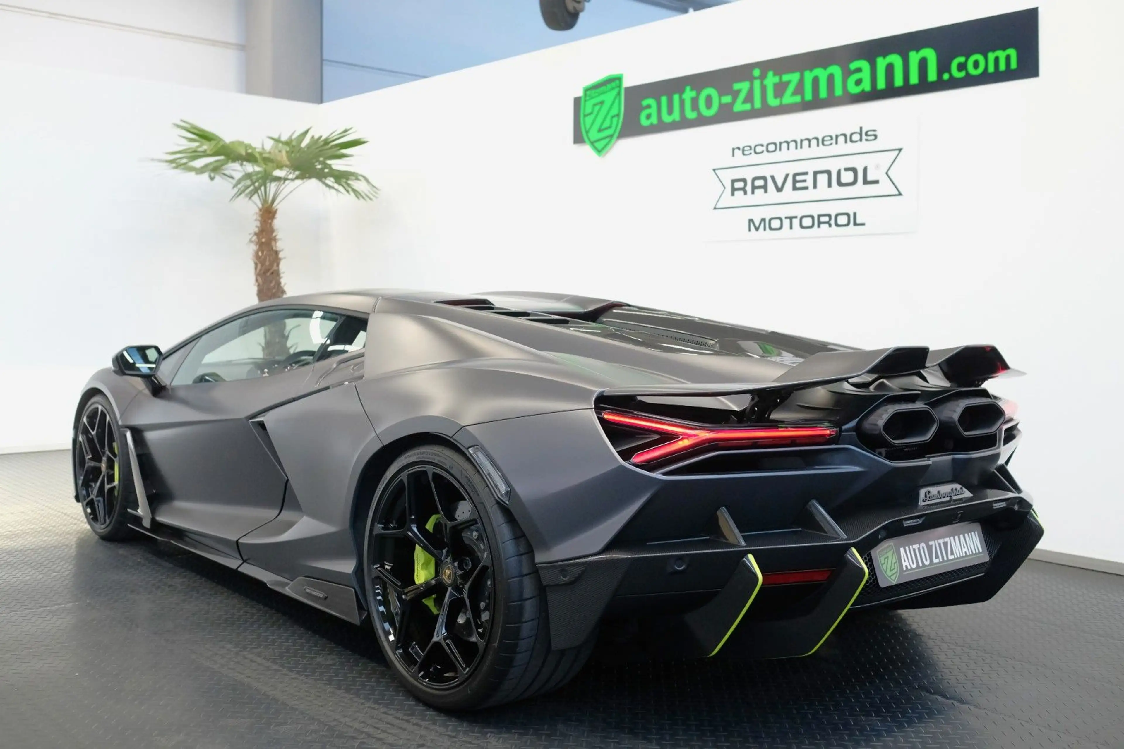 Lamborghini Revuelto Ad Personam/CARBON IN+OUT/LIFT/PASS.DIS — photo 2
