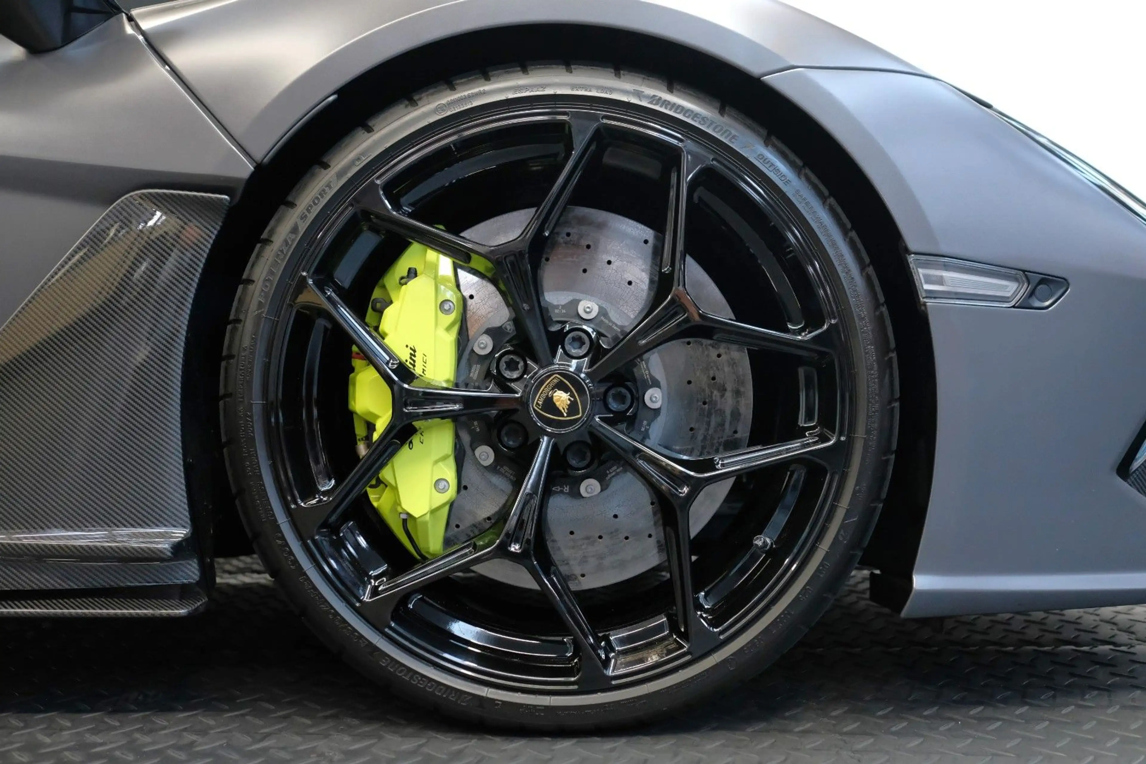 Lamborghini Revuelto Ad Personam/CARBON IN+OUT/LIFT/PASS.DIS — photo 11