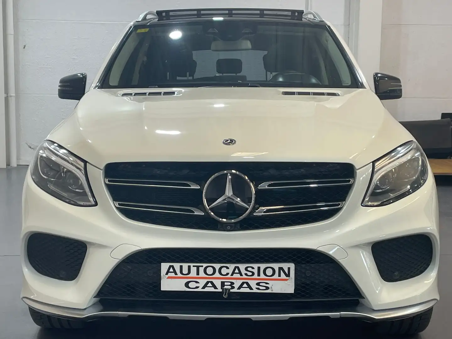 Mercedes-Benz GLE 43 AMG 4Matic Aut. Белый - 2