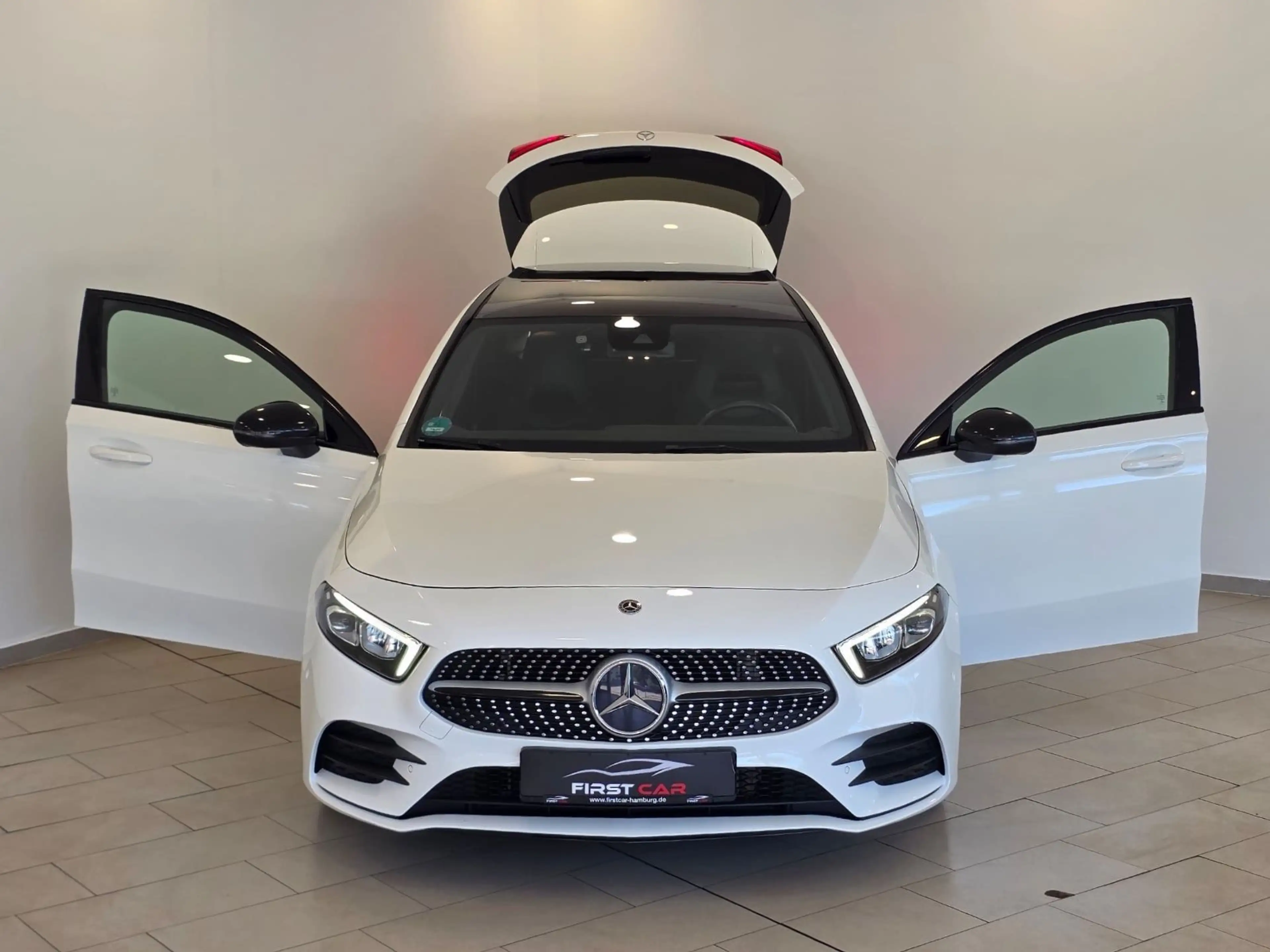 Mercedes-Benz A 200 AMG-Line|PANO|MBUX|AMBIENTE| — photo 14